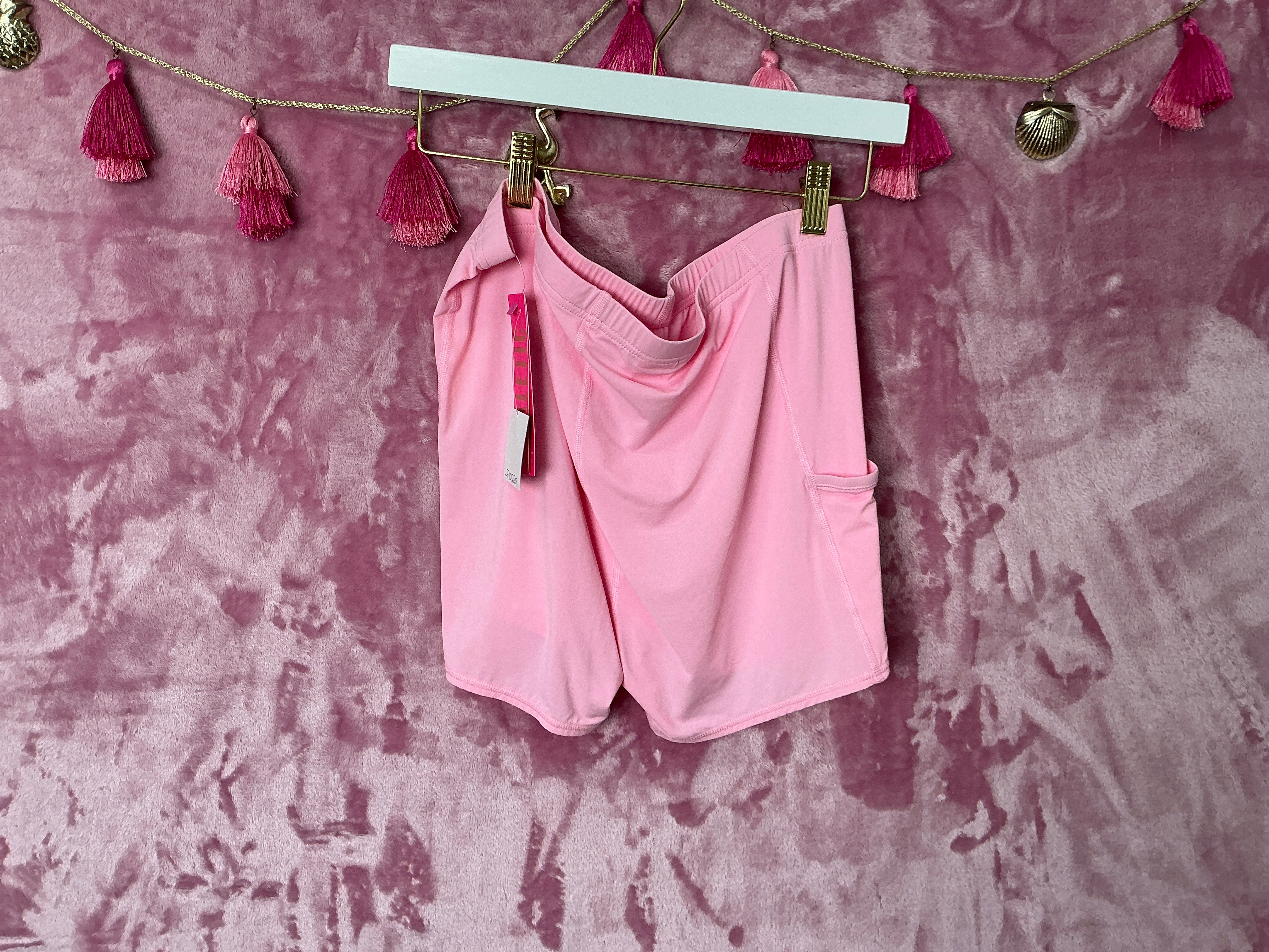 Lilly Pulitzer Short NWT - Size L