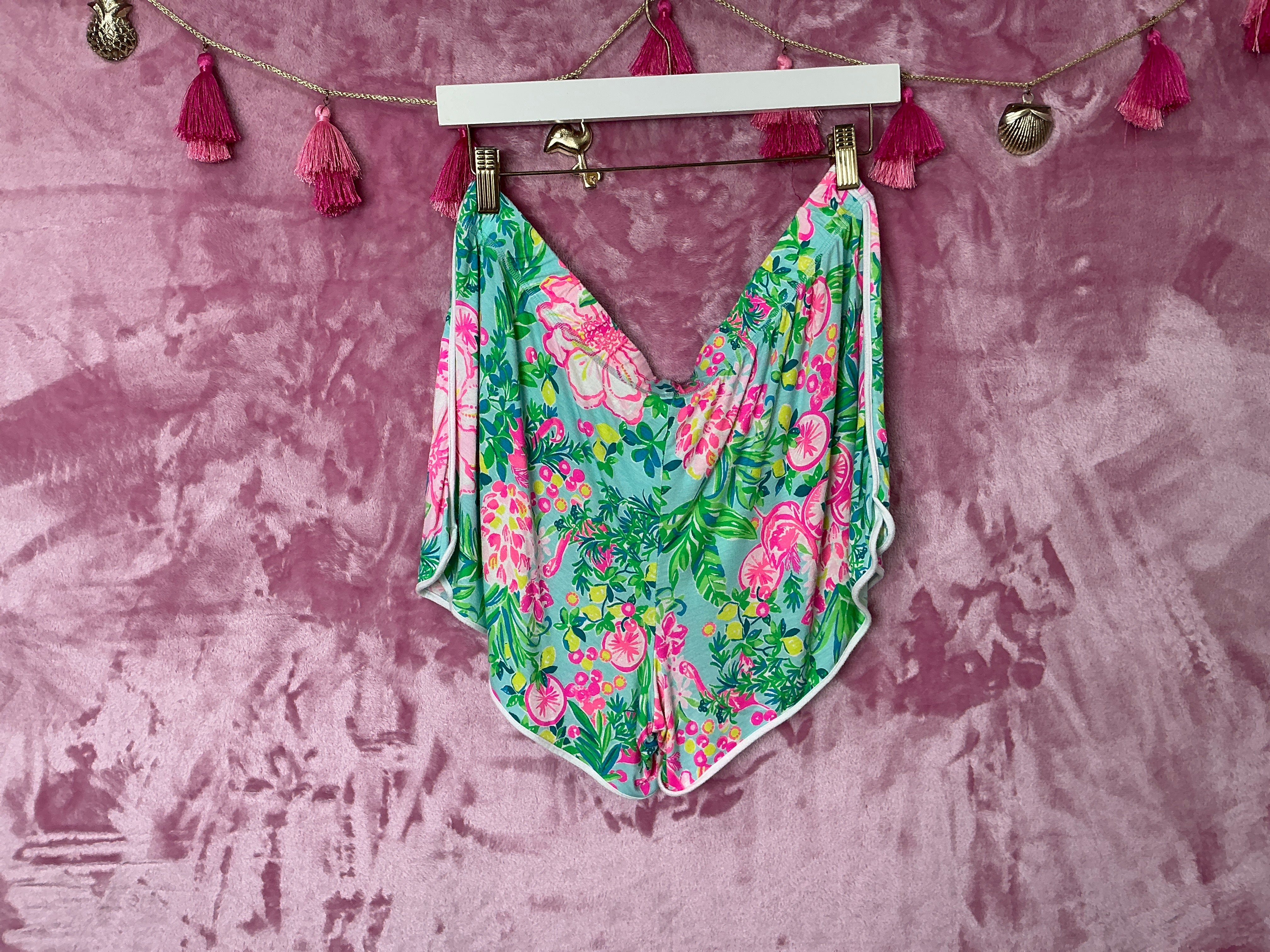Lilly Pulitzer Short - Size XL