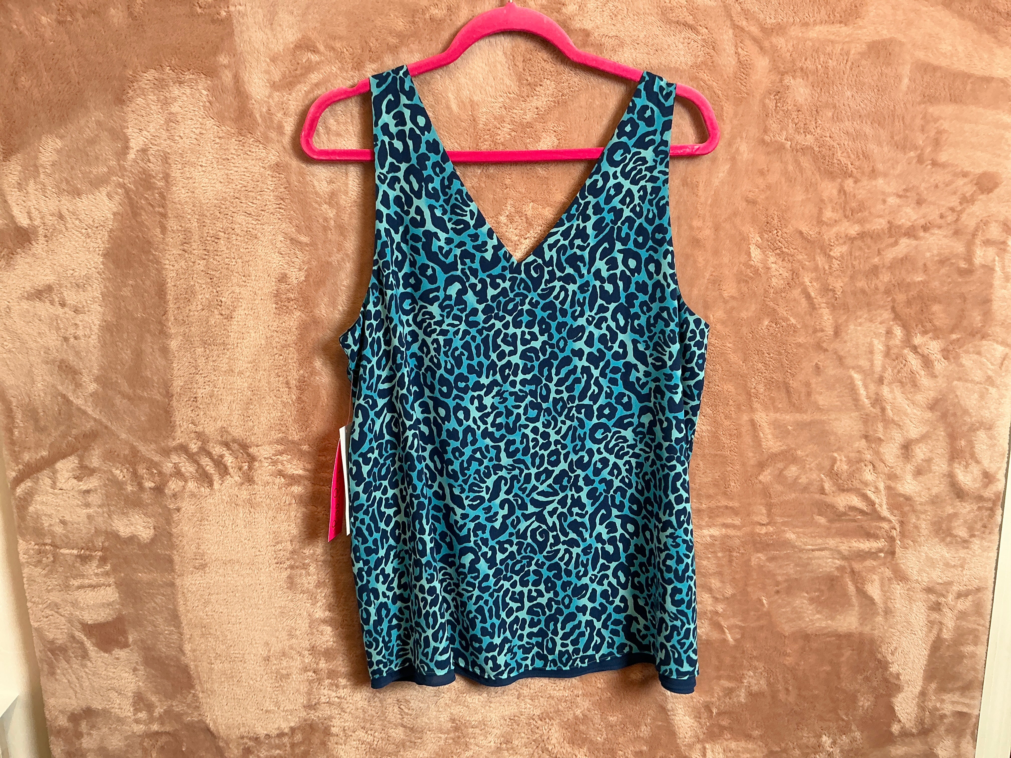 Lilly Pulitzer Top NWT - Florin Sleeveless V-Neck - Oyster Bay Navy - My Favorite Spot - Size L