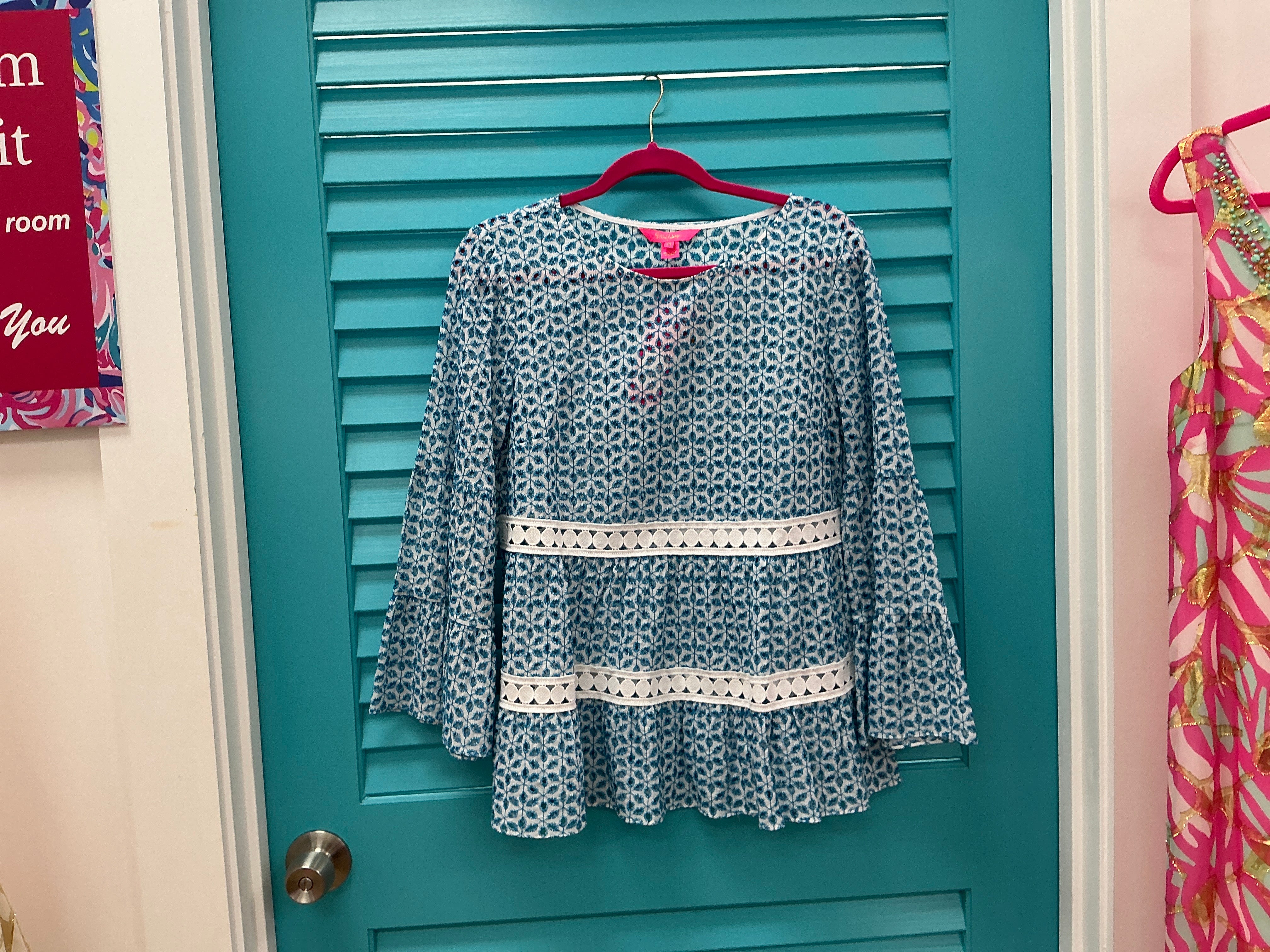 Lilly Pulitzer NWT Zazie Top Mr Peacock Blue Zanzibar Eyelet - Size M