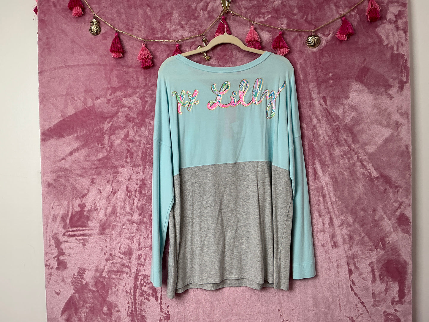 Lilly Pulitzer NWT Finn Top Swizzle In XX Lilly Finn Graphic - Size XL