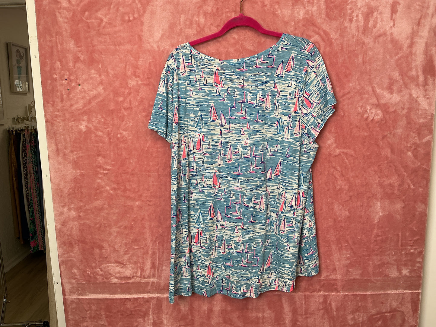 Lilly Pulitzer Short Sleeve Top - Size XXL