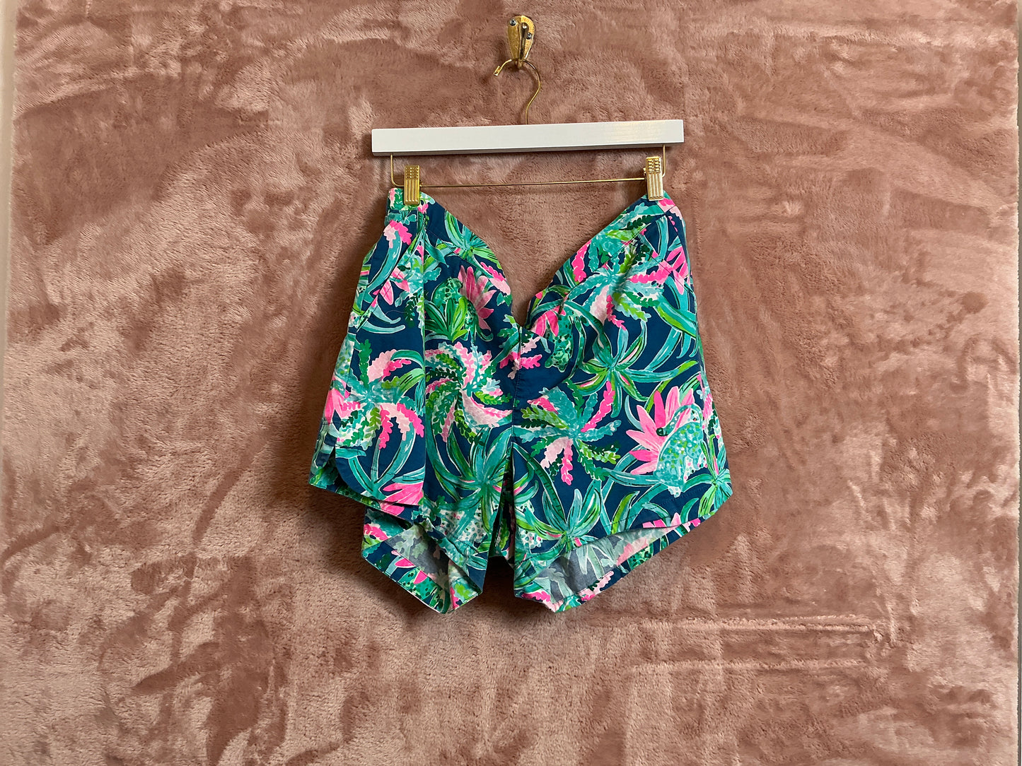 Lilly Pulitzer Short - Size XL