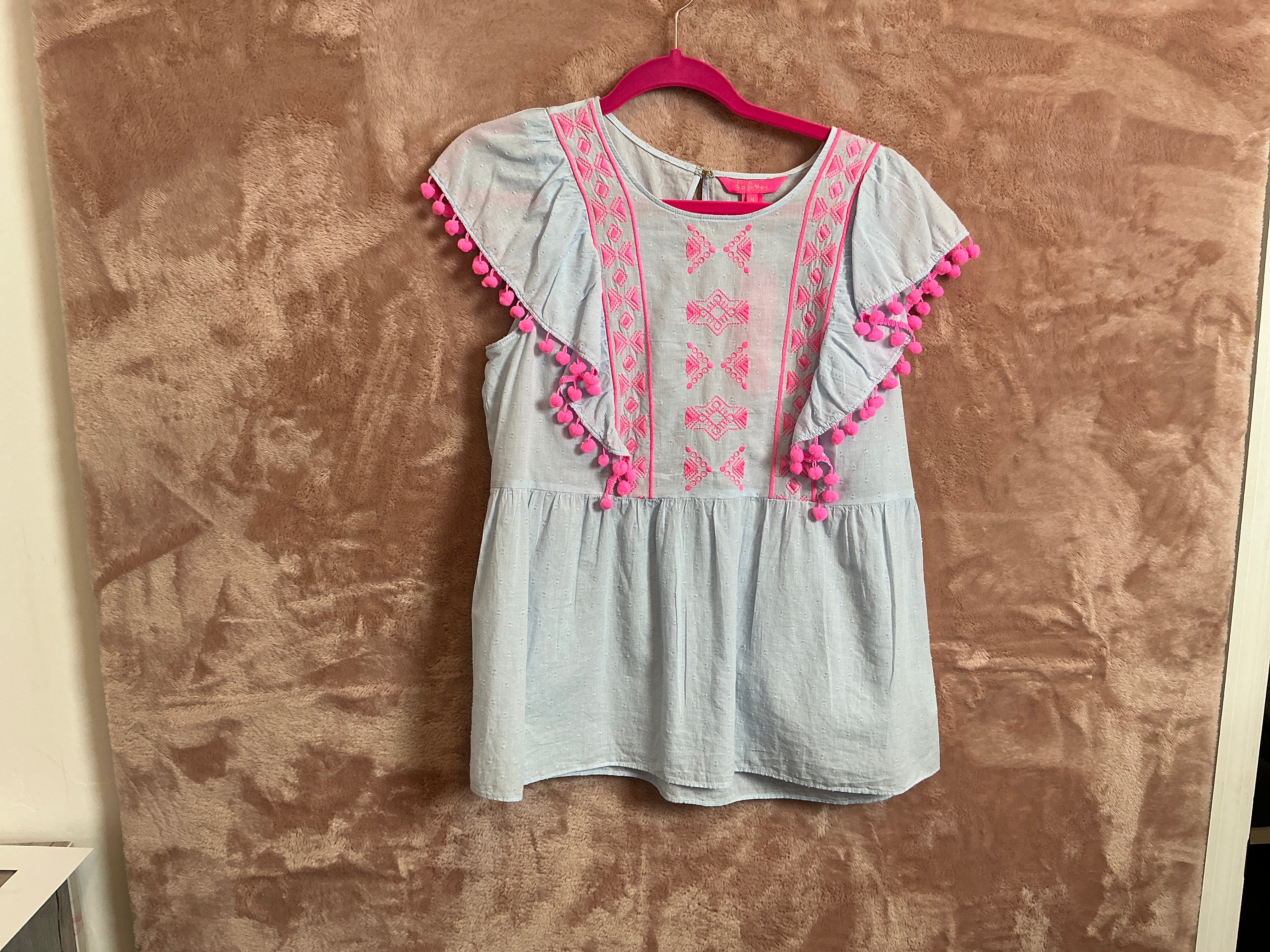 Lilly Pulitzer Top NWT - Raquelle Top - Bluebell Blue - Swiss Dot Bobby Chambray - Size M