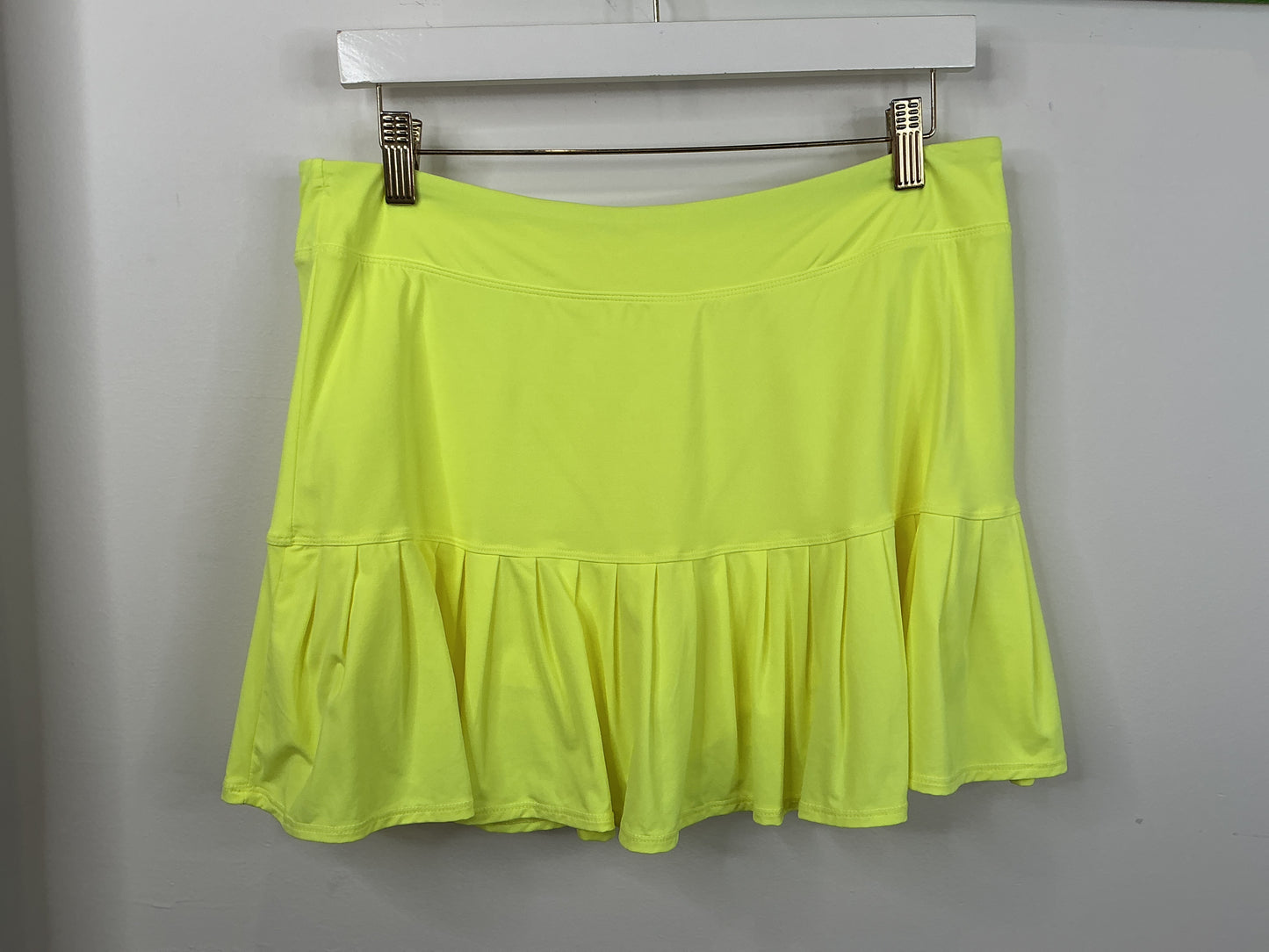 Lilly Pulitzer NWT Taye Skort UPF 50+ Prickly Pear Yellow - Size L