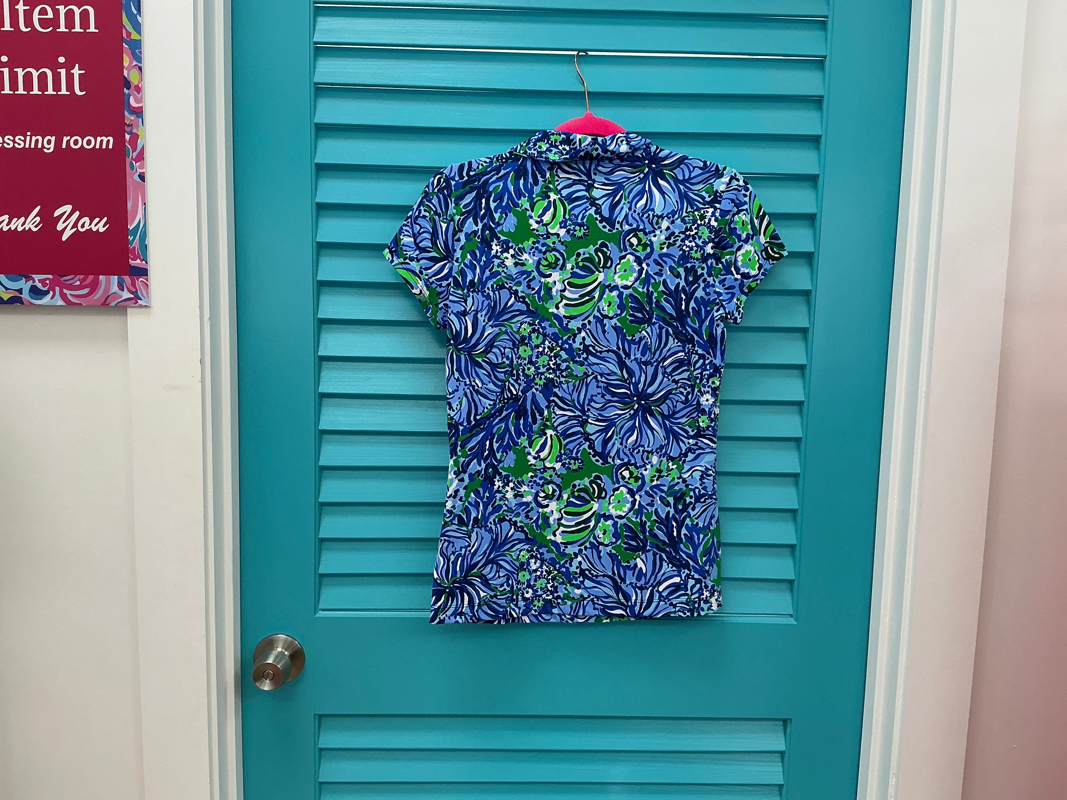 Lilly Pulitzer NWT Frida Scallop Polo UPF 50+ Abaco Blue In Turtle Awe - Size S