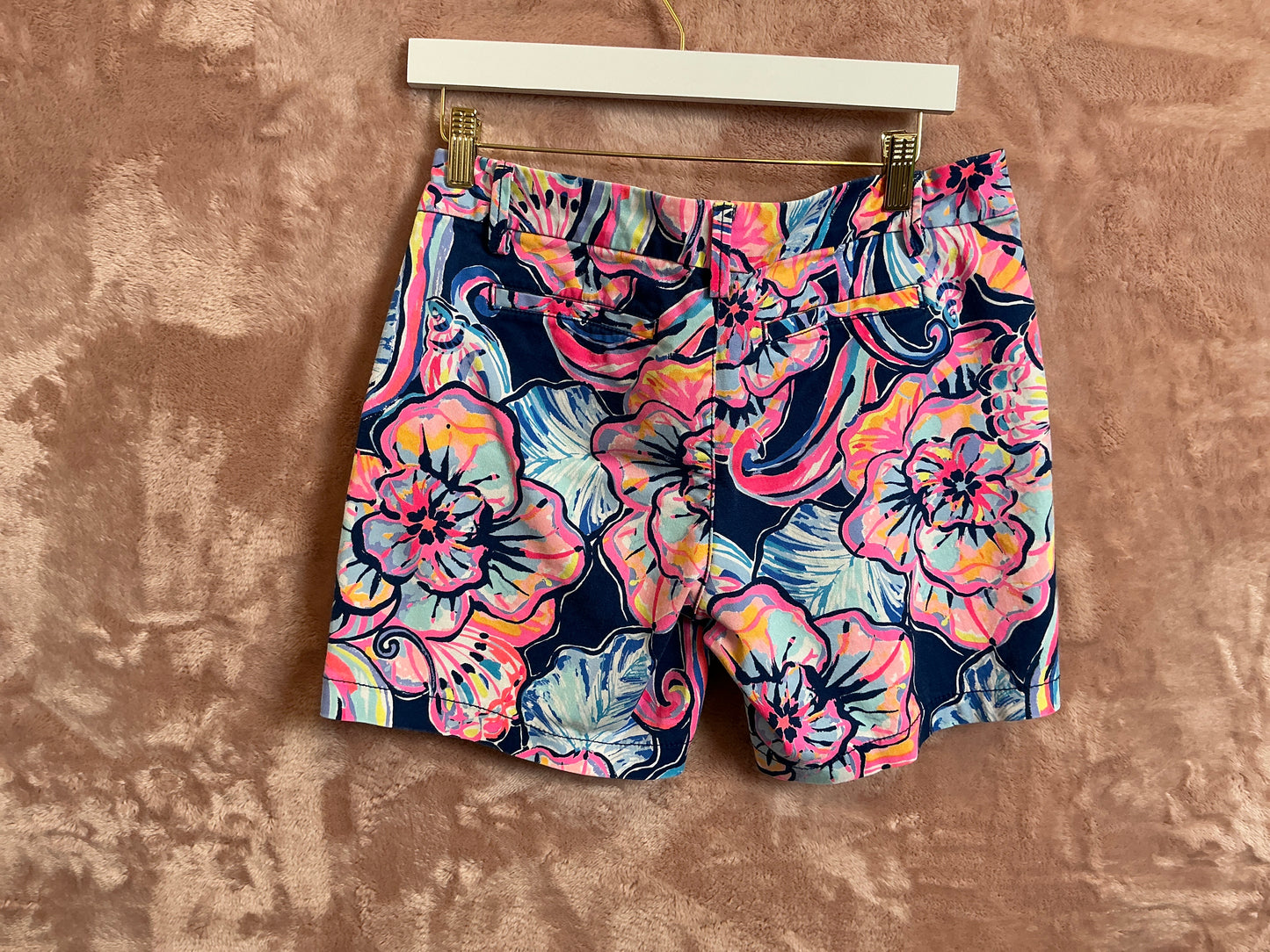 Lilly Pulitzer Short - Size 6
