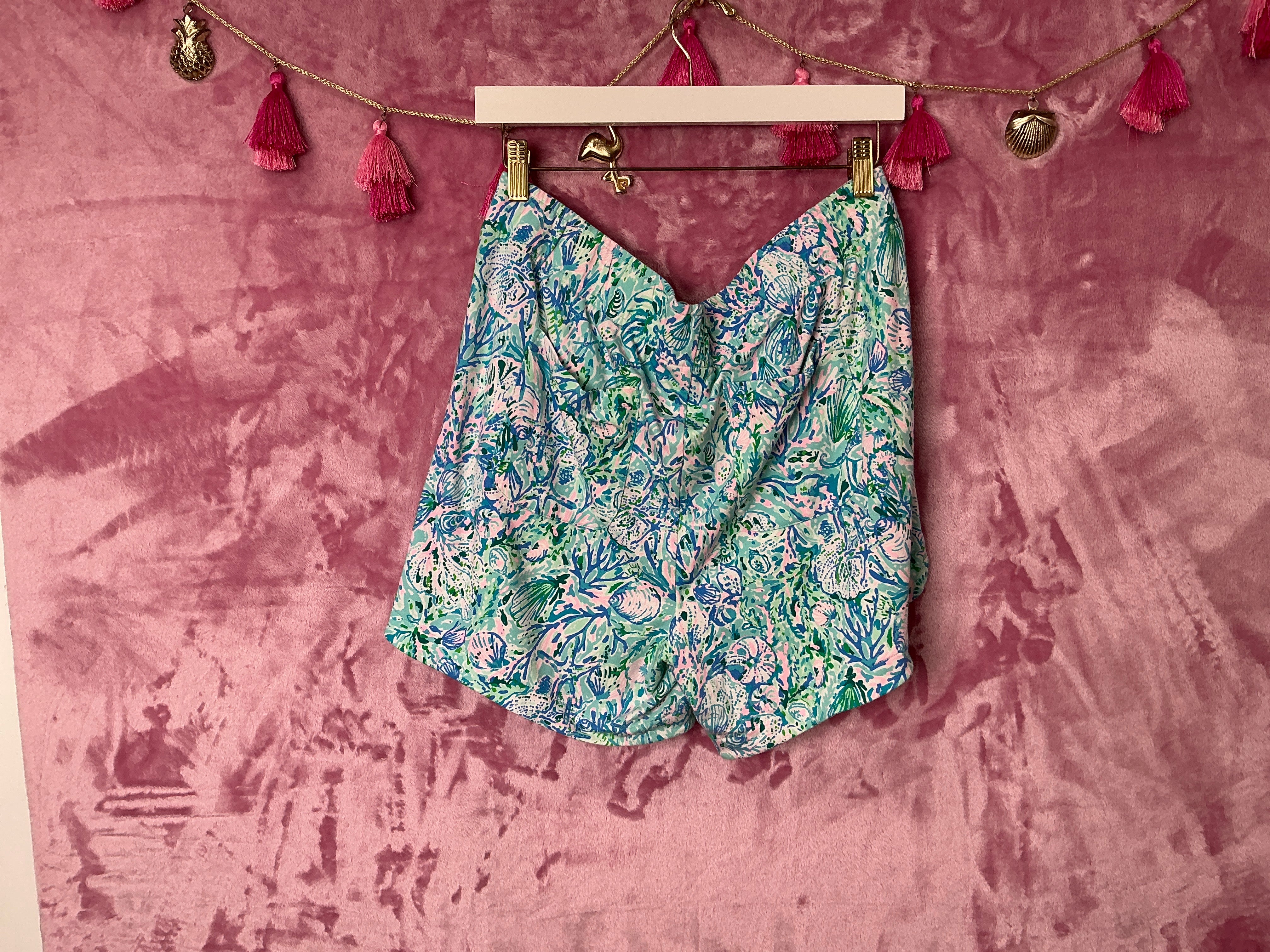 Lilly Pulitzer Short - Size XL