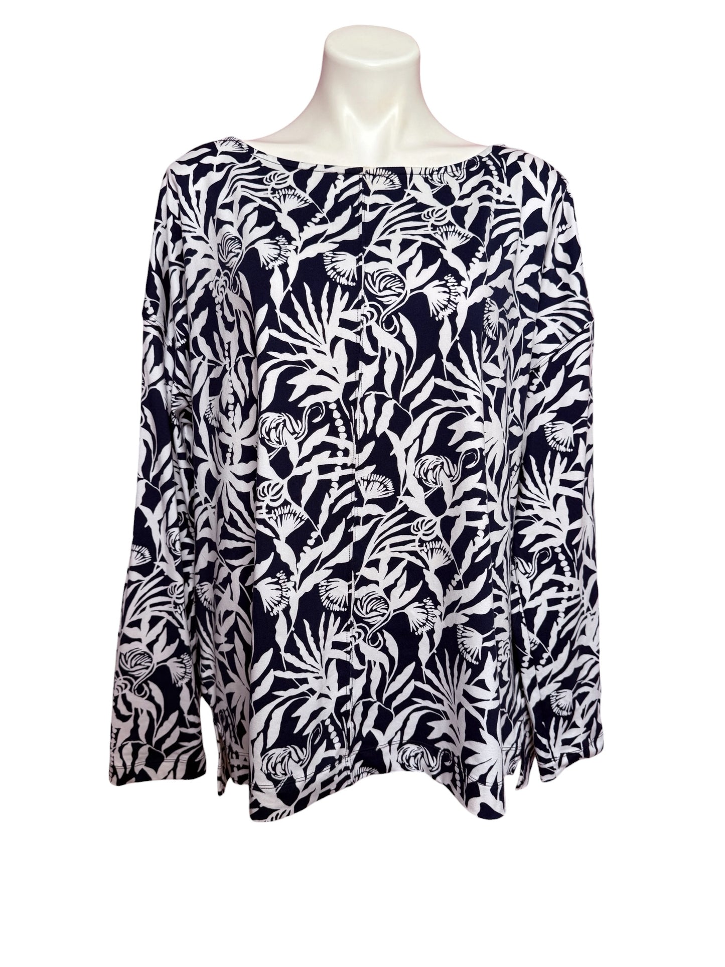 Lilly Pulitzer-  Karessa UPF 50+ Top Low Tide Navy Flocking To Paradise Size XXL