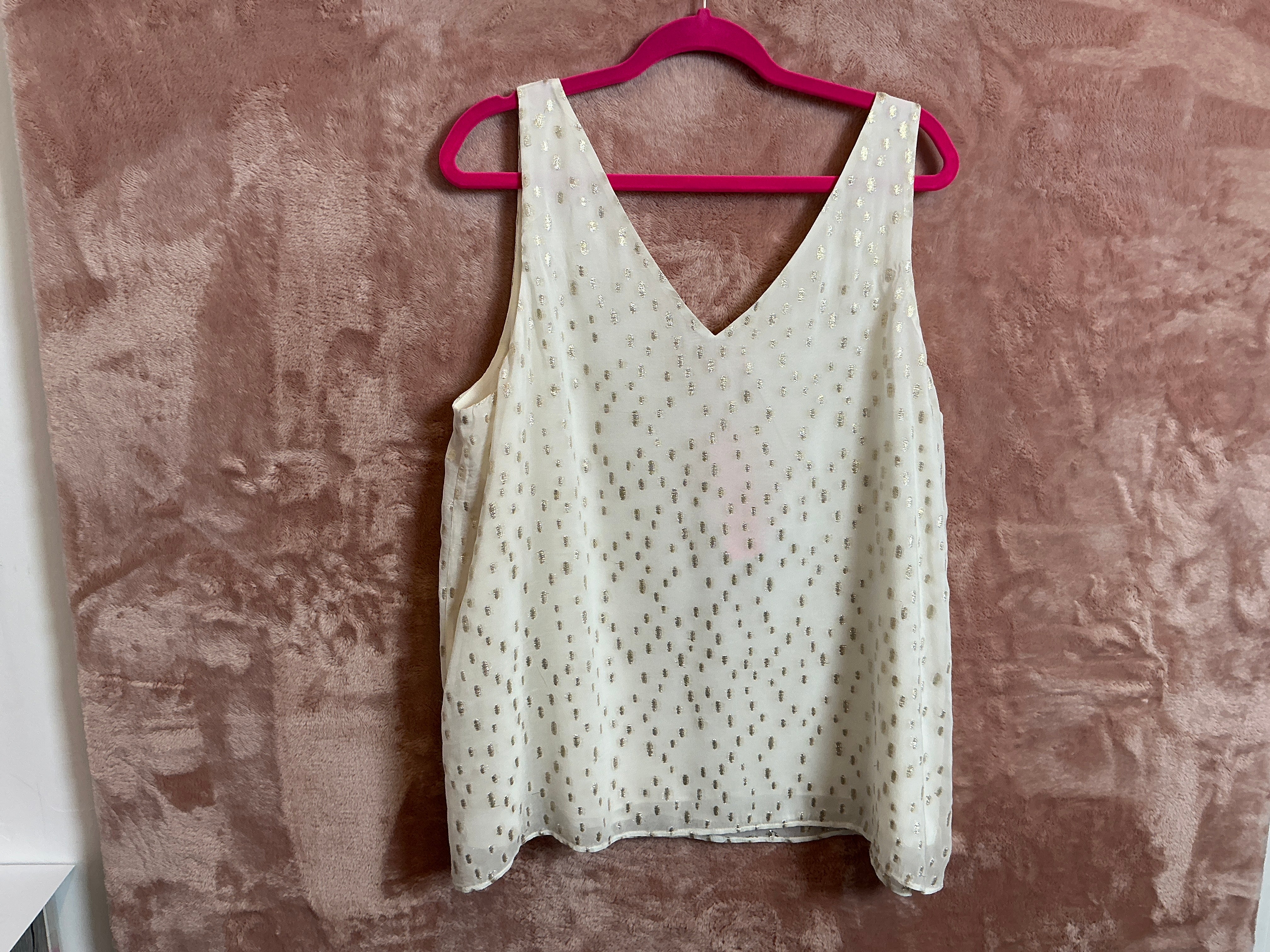 Lilly Pulitzer Top NWT - Florin Straight Hem - Coconut - Viscose Metallic Clip - Size XL