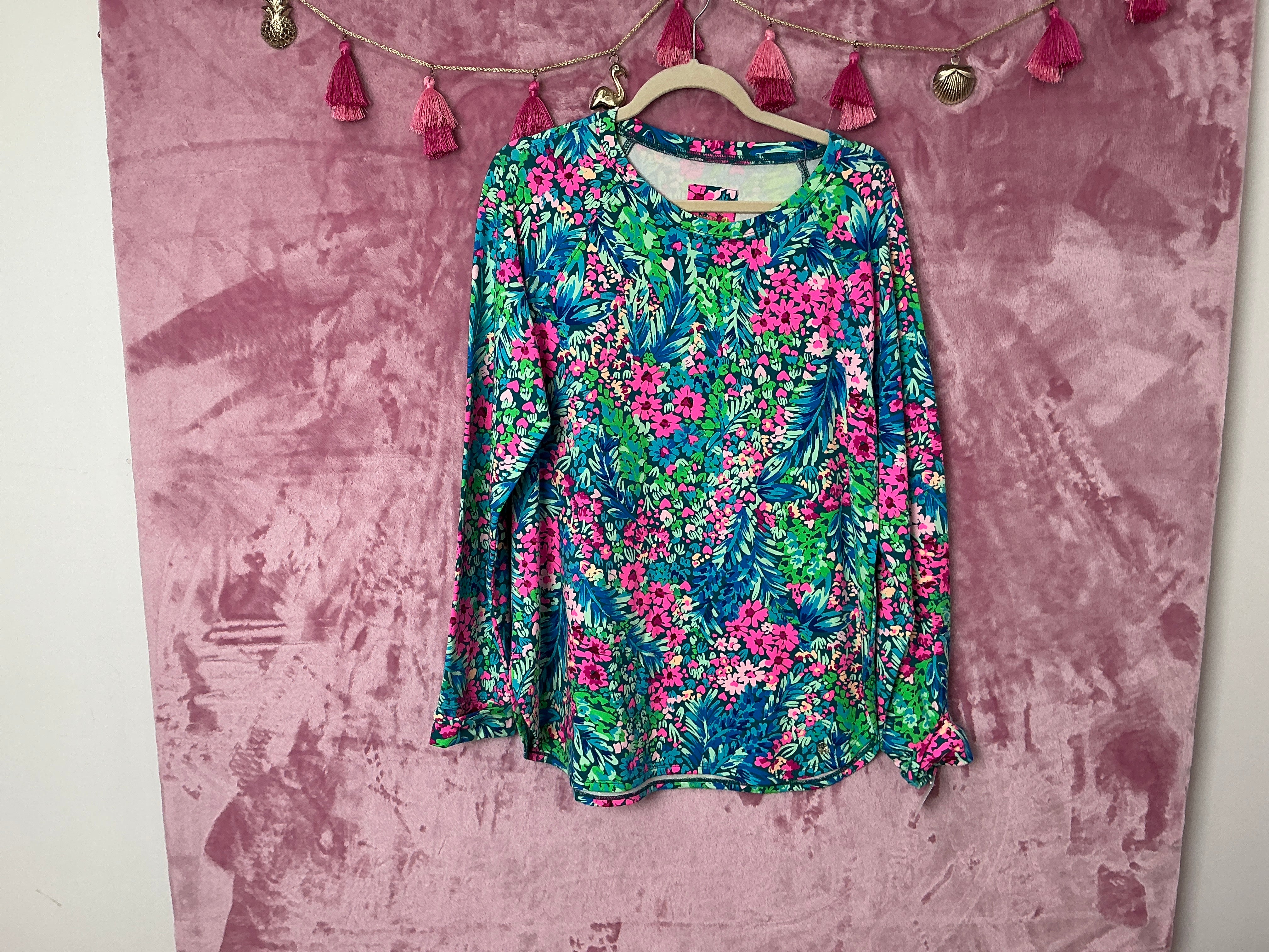 Lilly Pulitzer Long Sleeve Top NWT - Blythe Pullover UPF 50+ - Multi - Tiny Garden - Size L