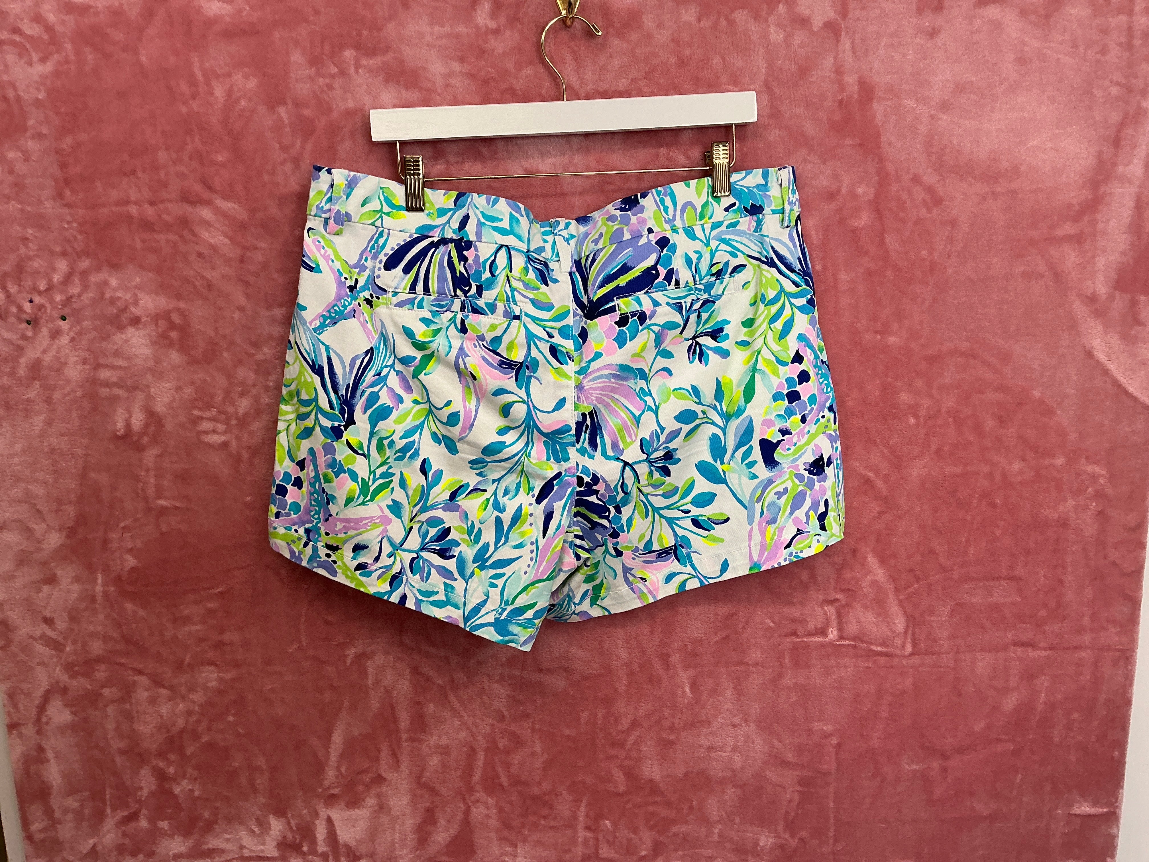 Lilly Pulitzer Kellar Stretch Short NWT, Shell Beach Size 16