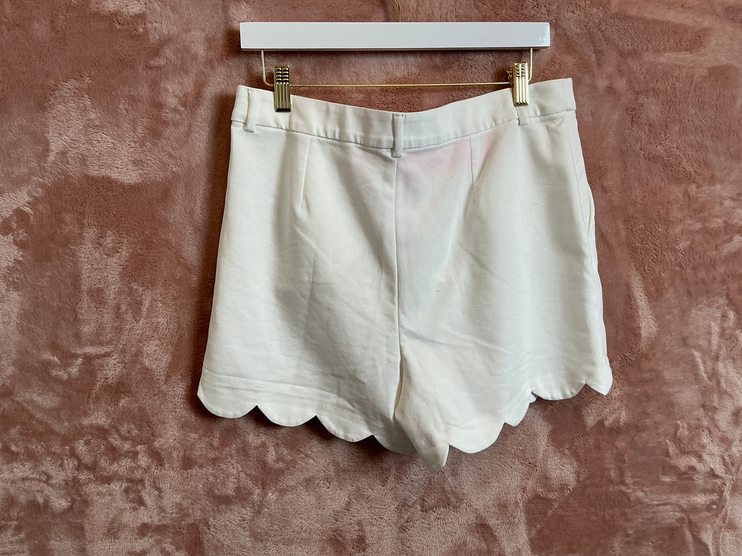 Lilly Pulitzer Short NWT - Buttercup High Rise Short - Resort White - Size 12