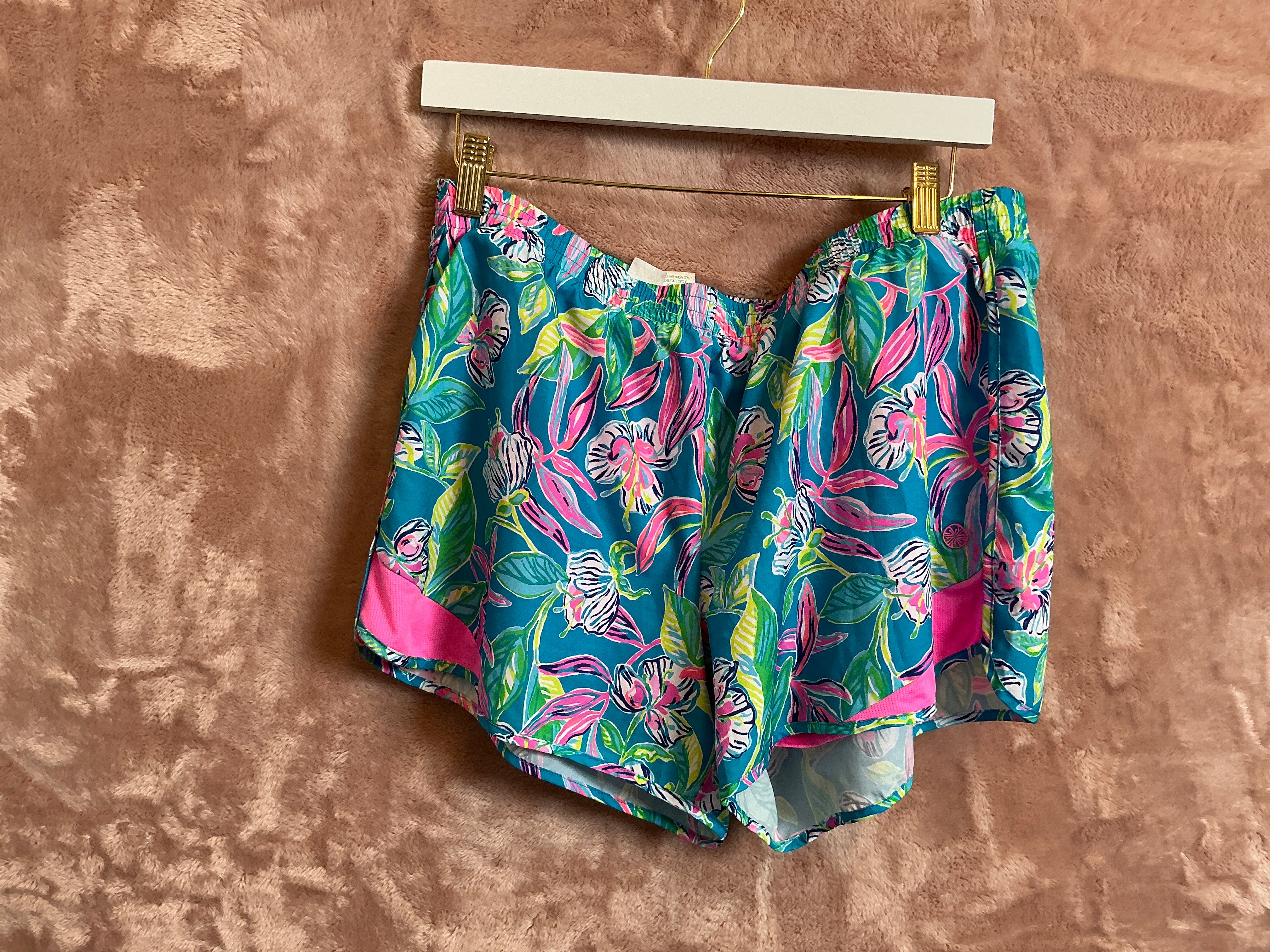 Lilly Pulitzer Short - Size L