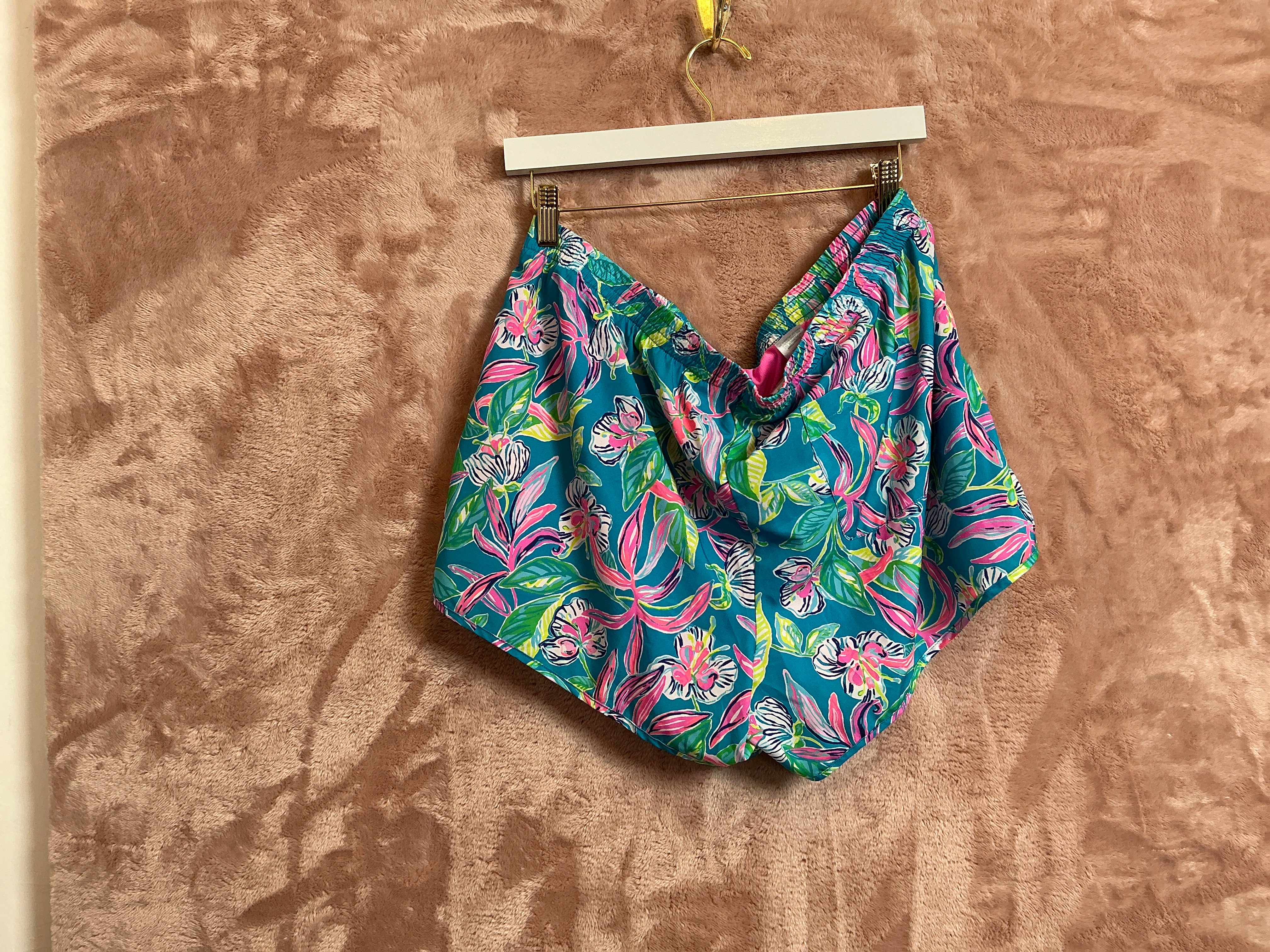Lilly Pulitzer Short - Size XL