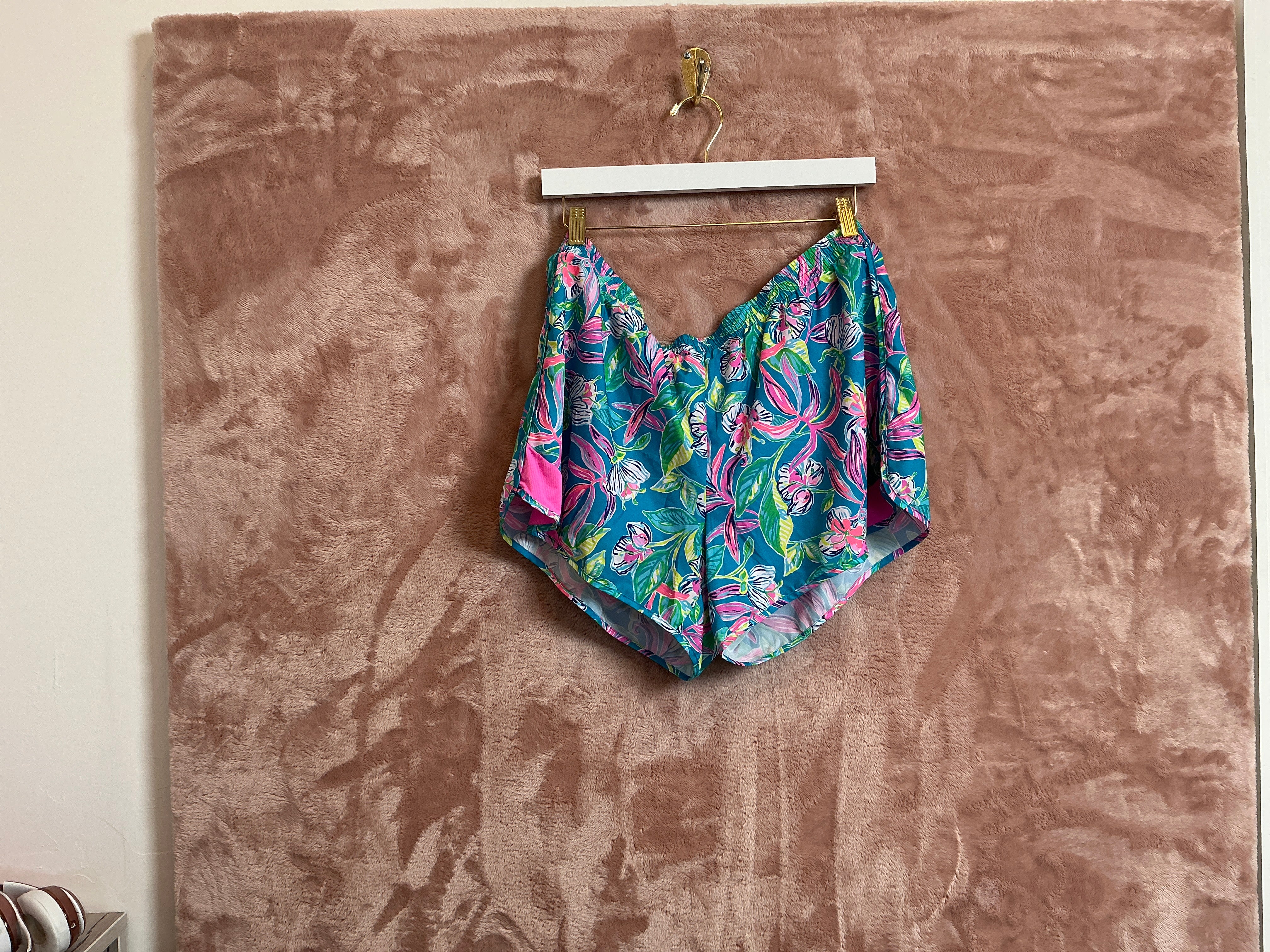 Lilly Pulitzer Short - Size XL