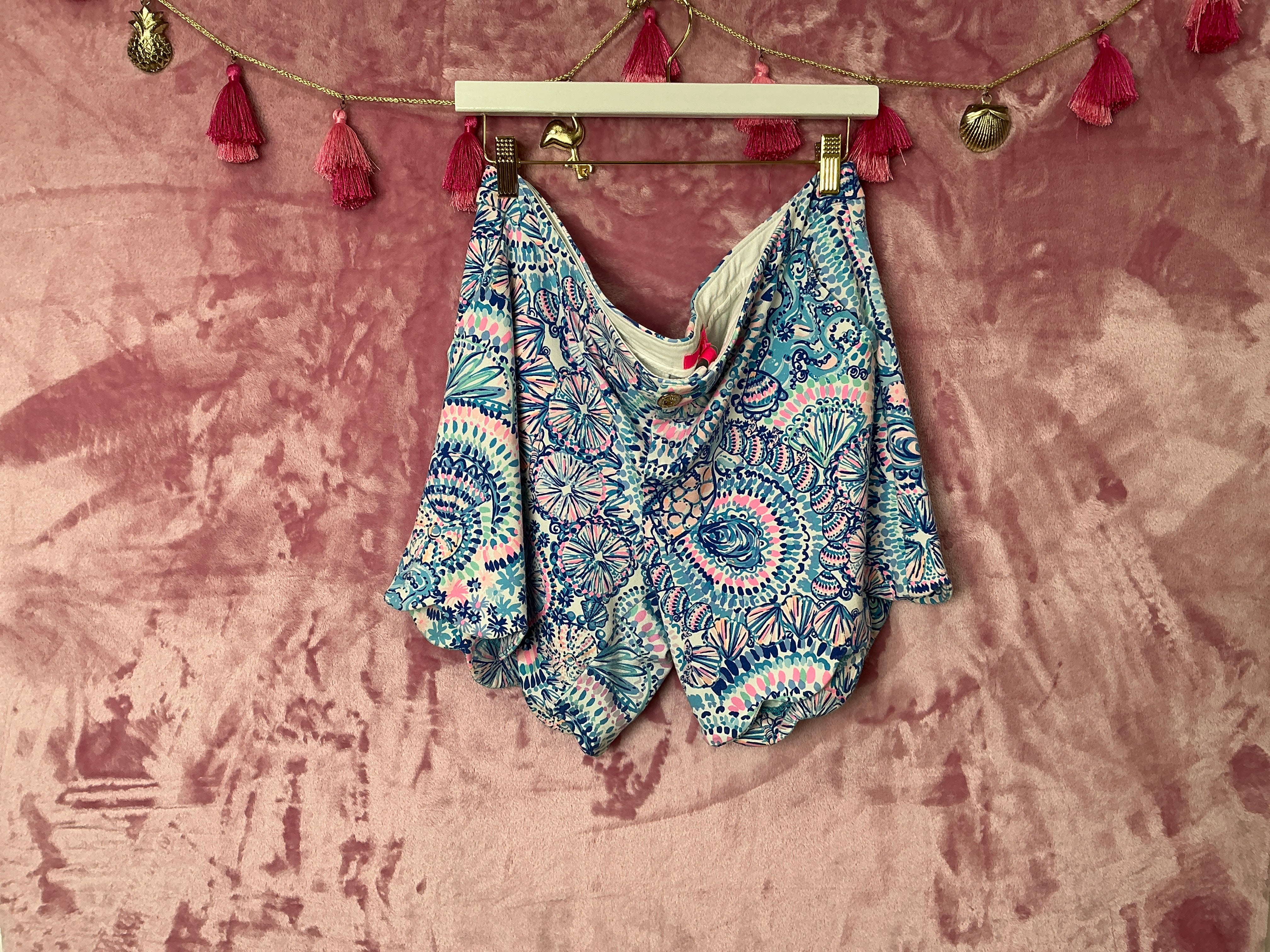 Lilly Pulitzer Short - Size 14