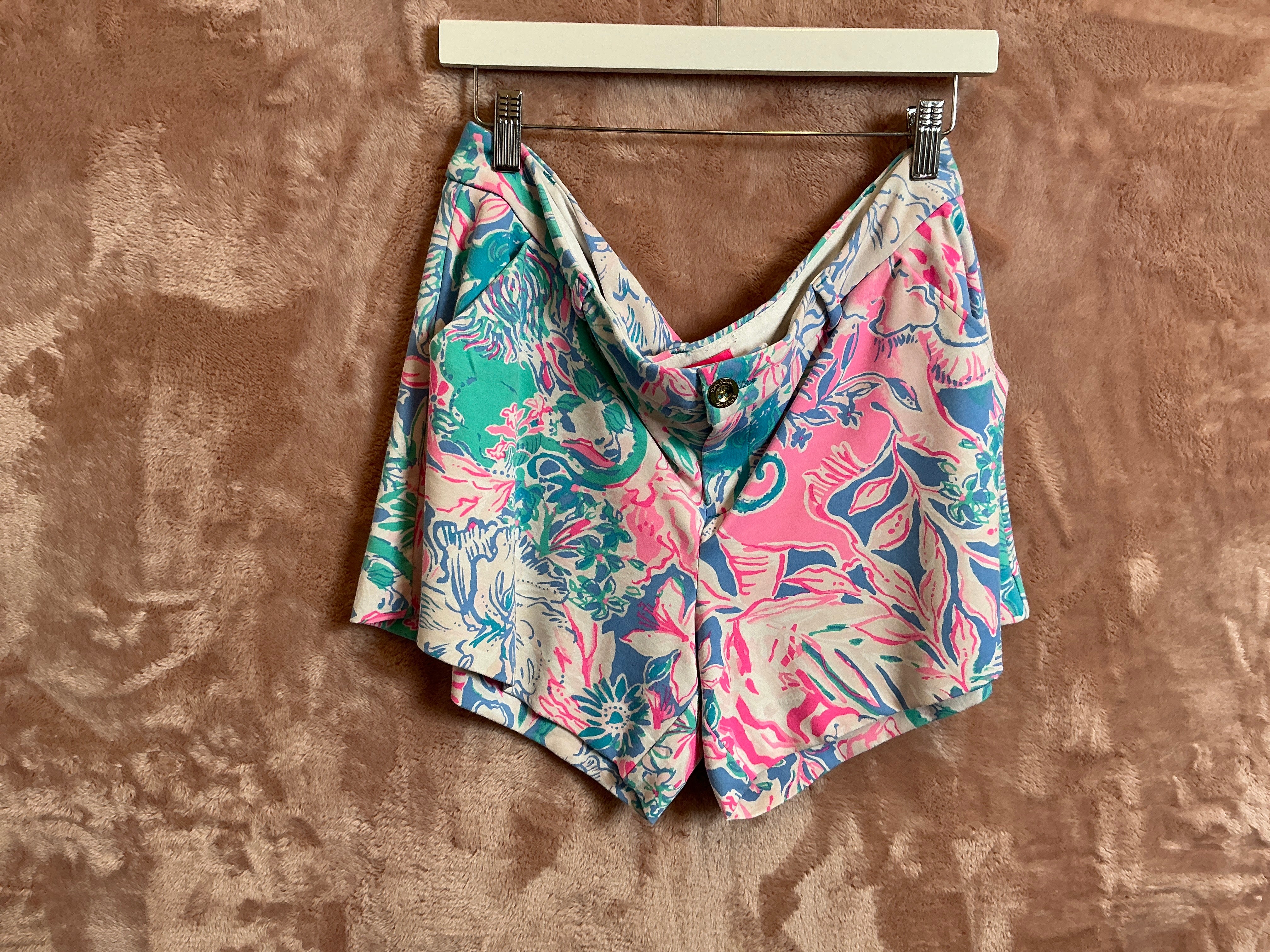 Lilly Pulitzer Short - Size 14