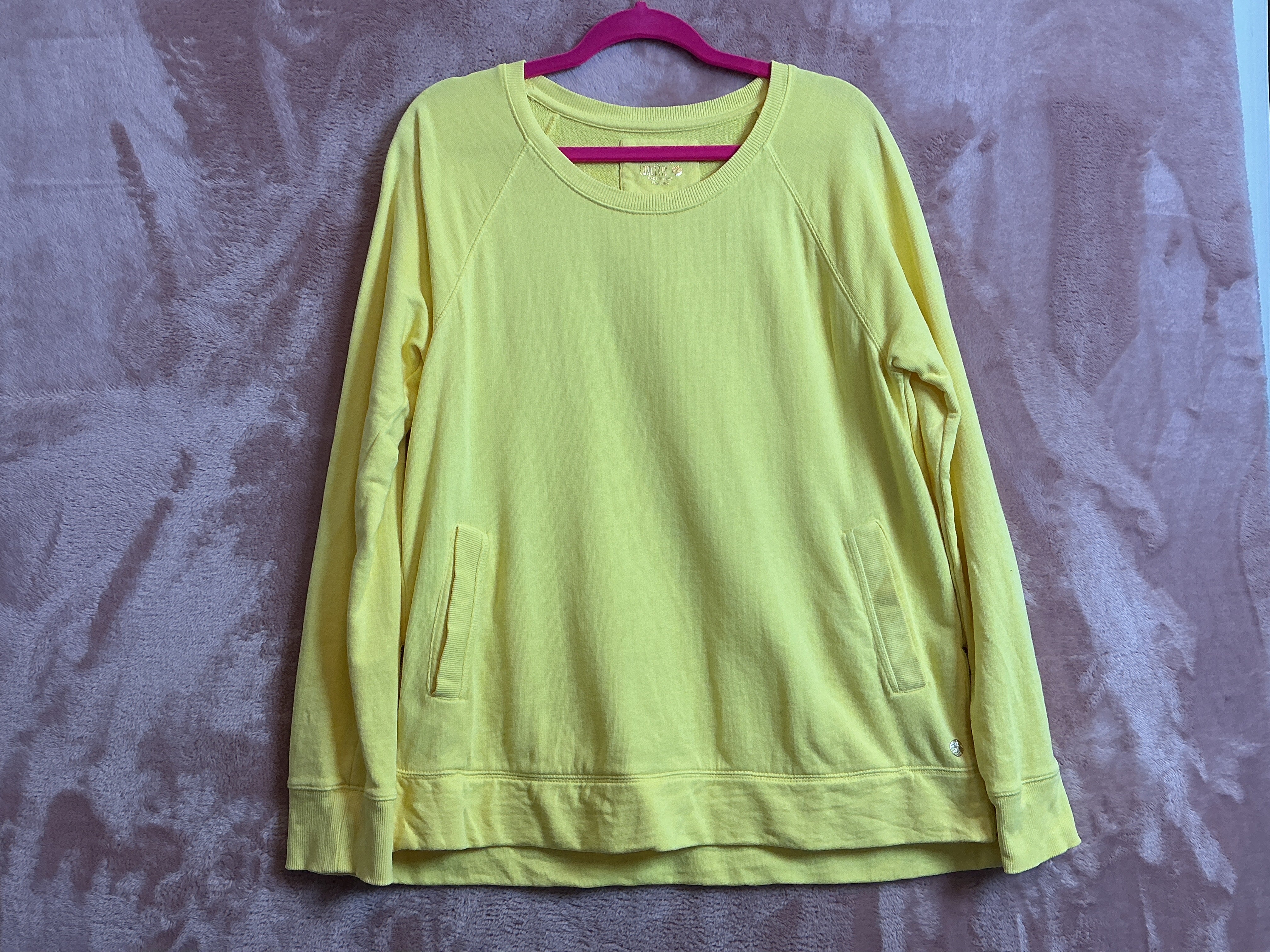 Lilly Pulitzer Sweatshirt - Size L