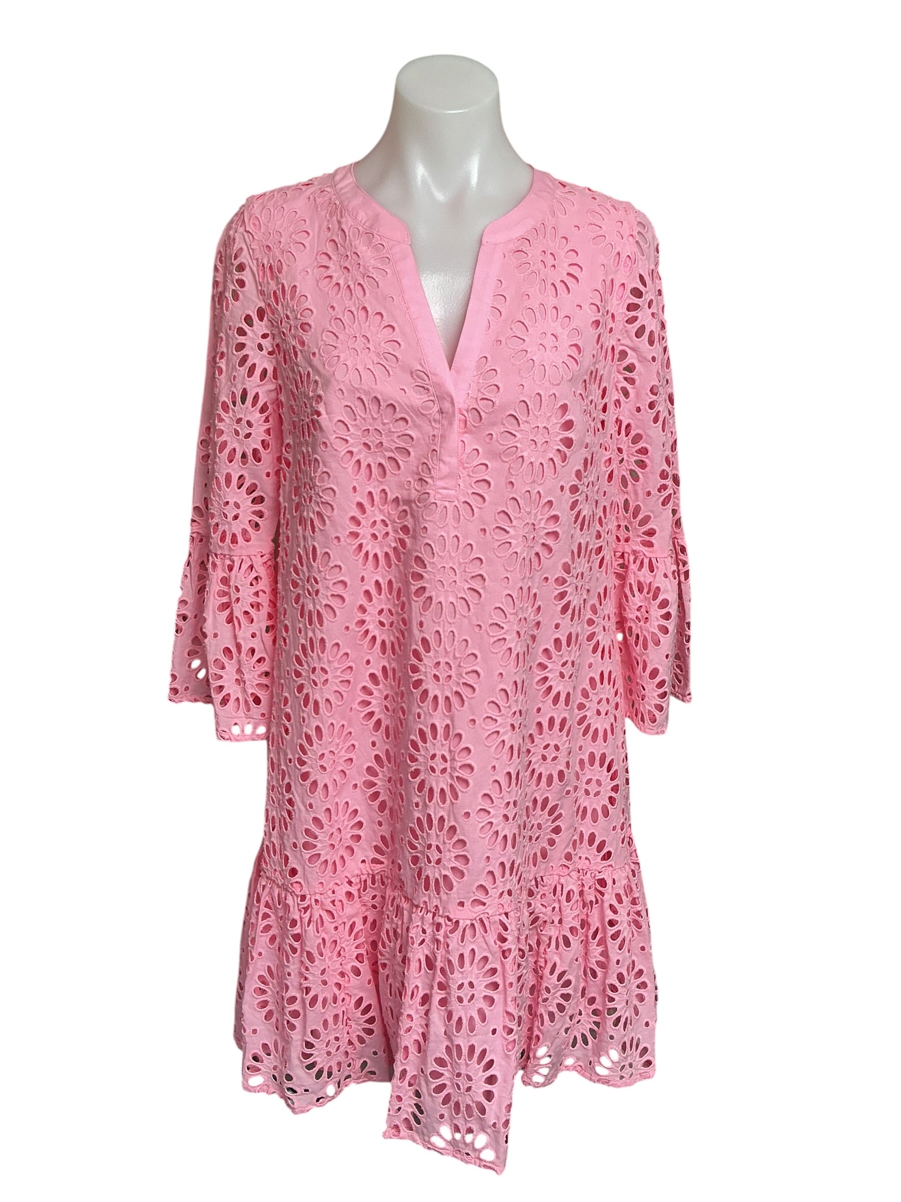 Lilly Pulitzer NWT Bekah 3/4 Sleeve Eyelet - Peony Pink Oversized Pinwheel Eyelet - Size S