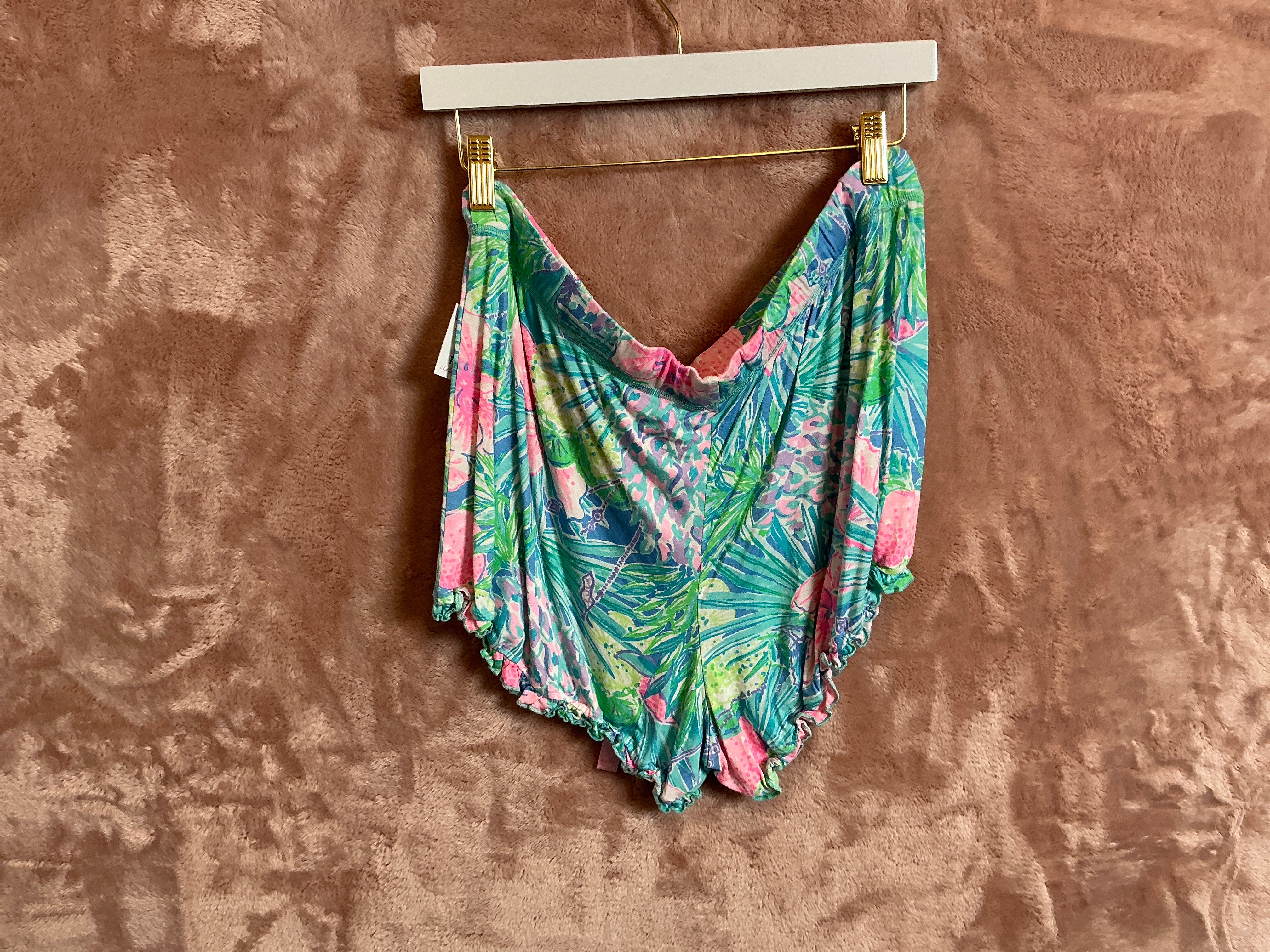 Lilly Pulitzer Short - Size XL