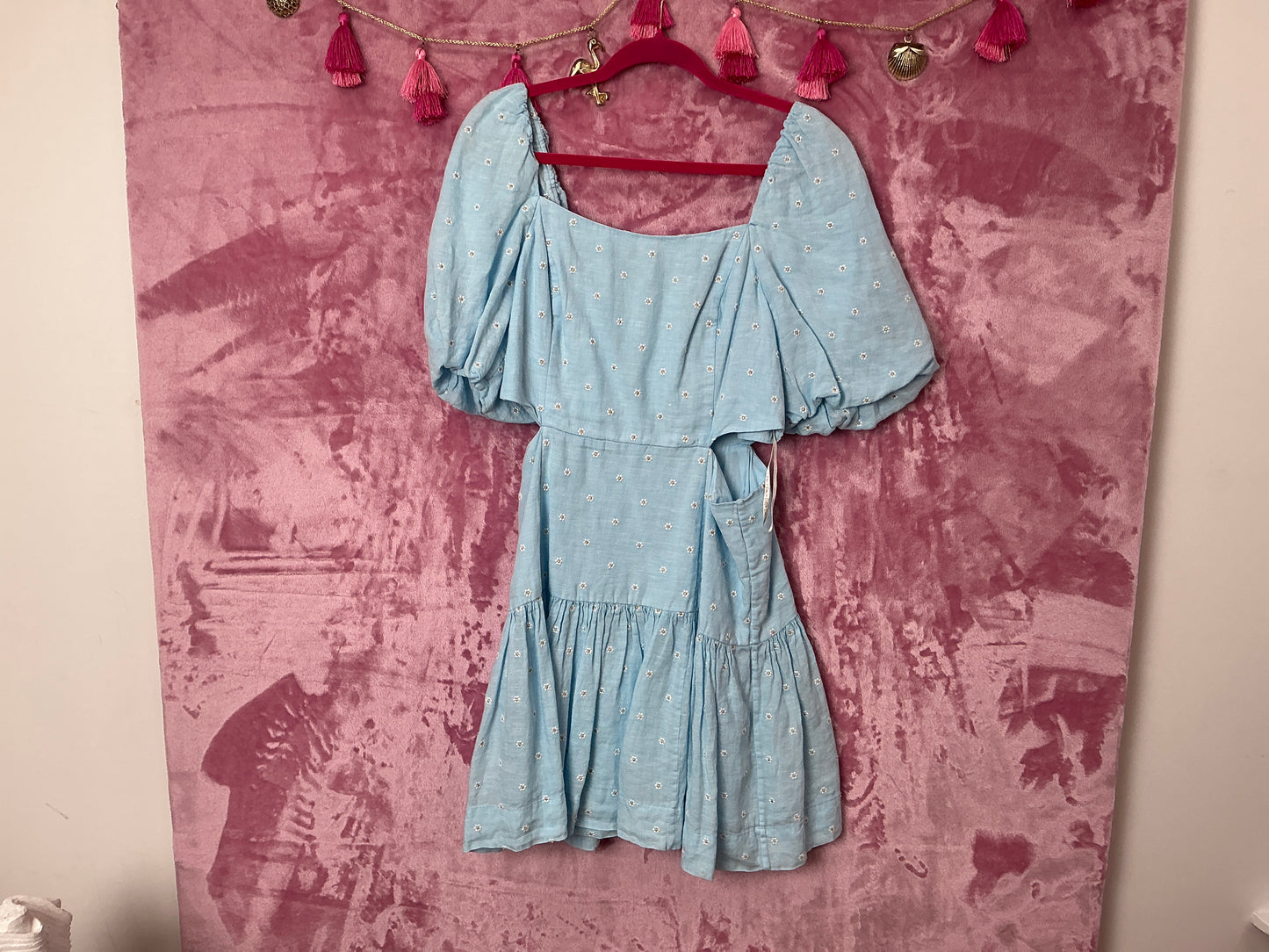 Lilly Pulitzer Dress NWT - Kylanne Elbow Sleeve Embroidered Linen Dress - Hydra Blue - You Drive Me Daisy Embroidered Linen - Size 10