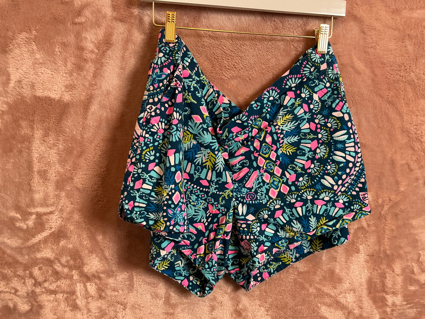 Lilly Pulitzer Short - Size XL