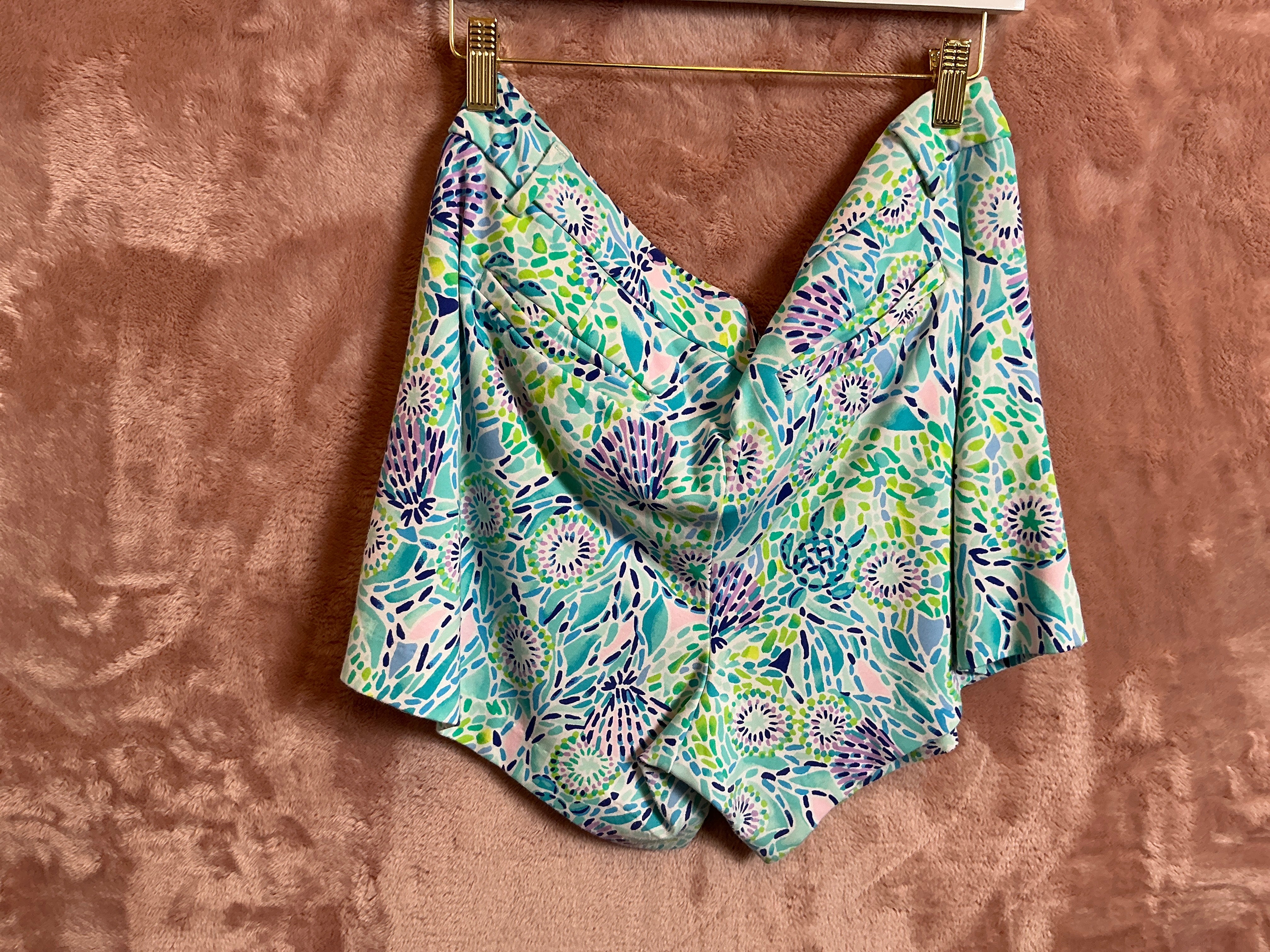 Lilly Pulitzer Short - Size 14