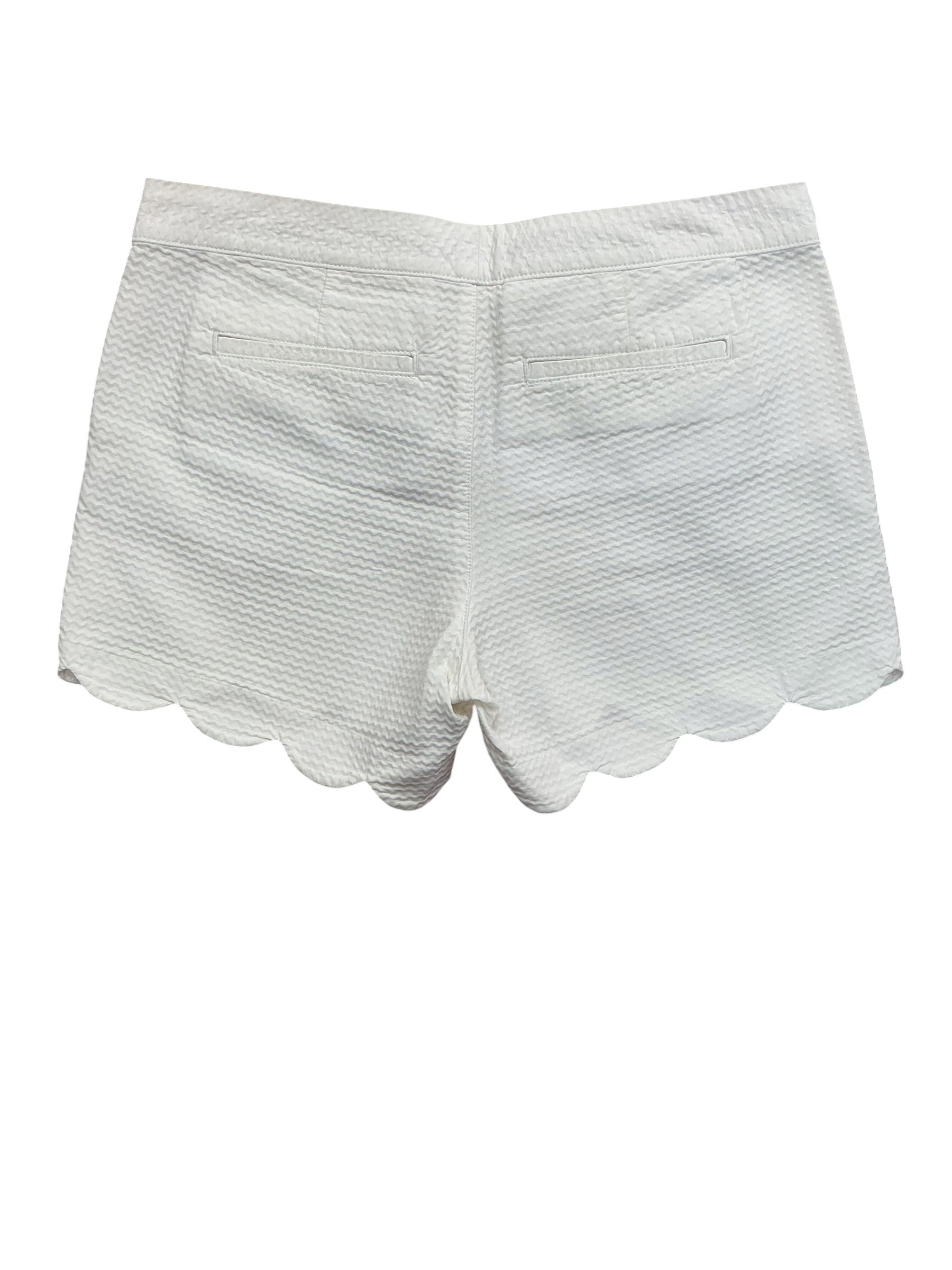 Lilly Pulitzer Buttercup Shorts Resort White Seersucker - Size 6