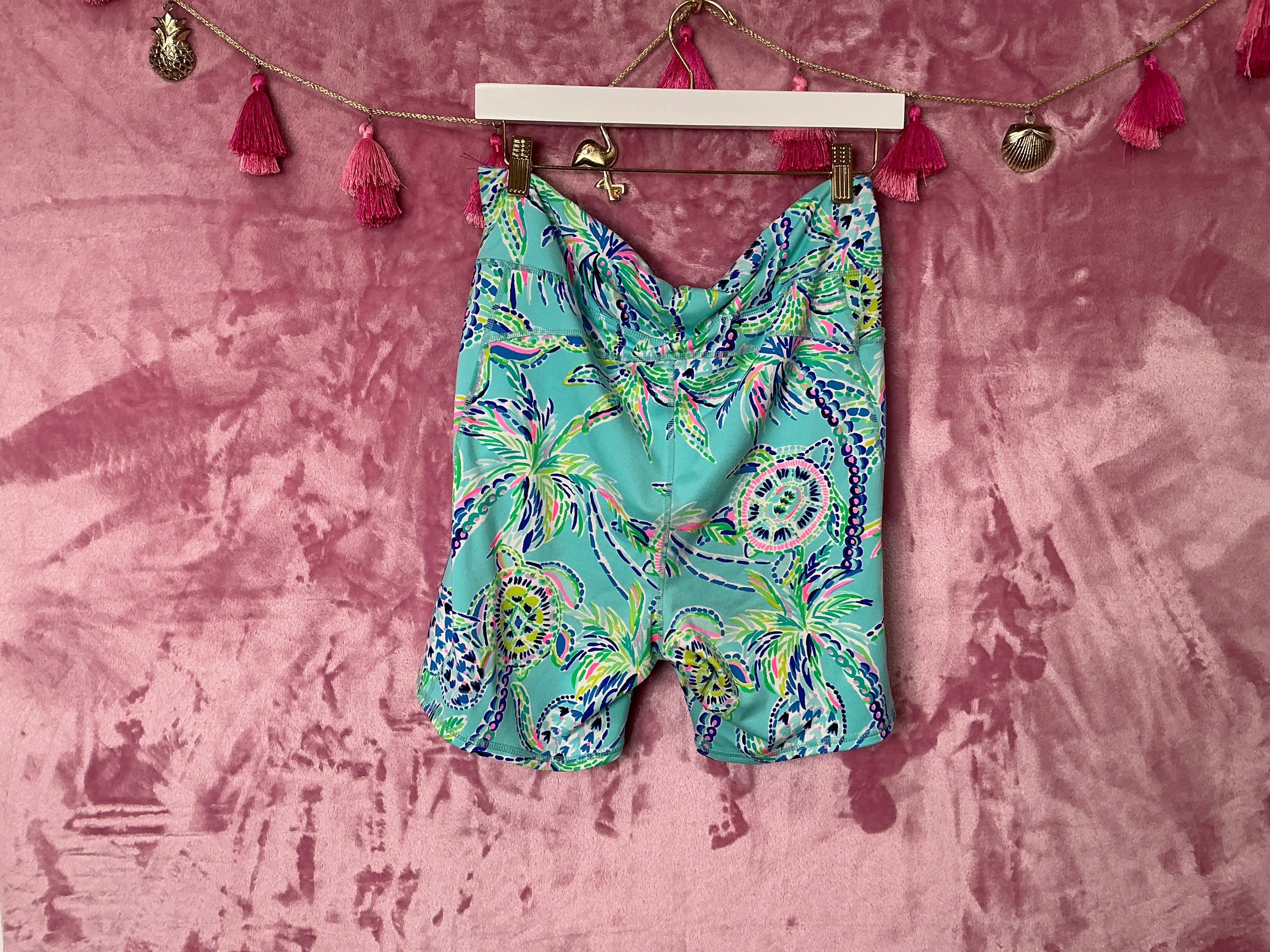 Lilly Pulitzer Short - Size XL