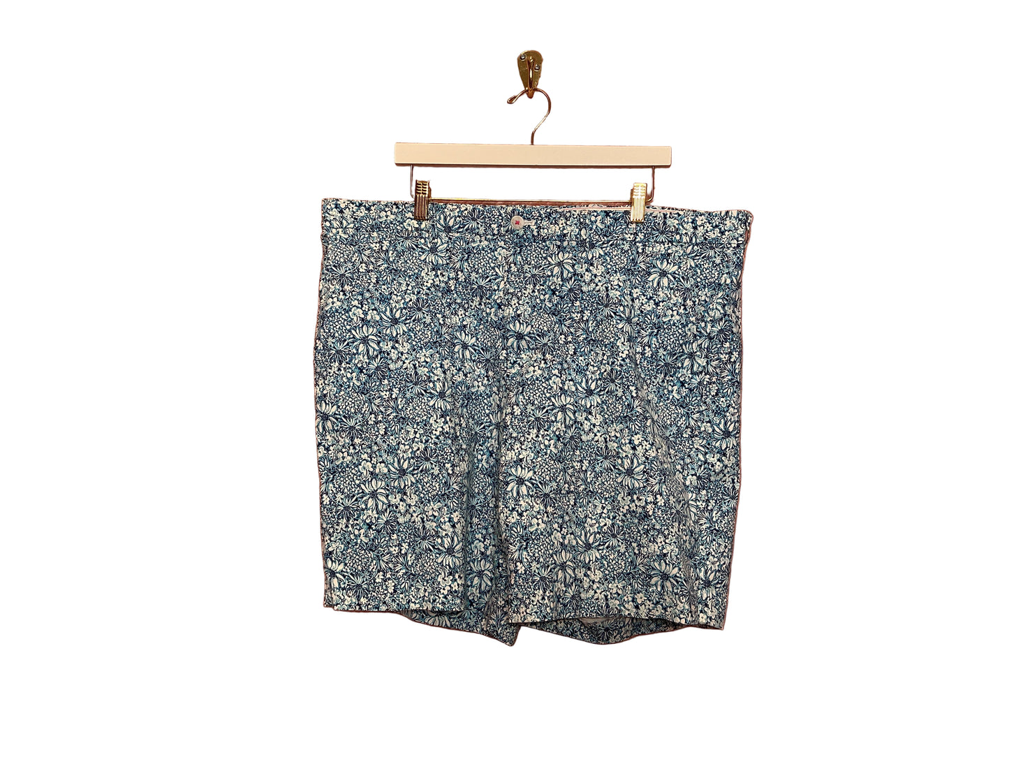 Lilly Pulitzer Mens Beaumont Short  Cumulus Blue Blooming Together Size 40