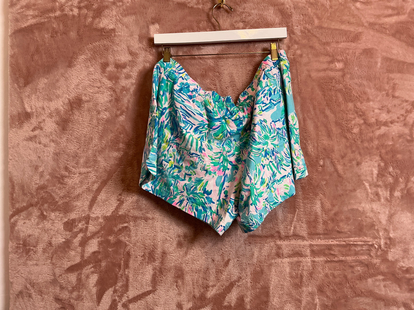Lilly Pulitzer Short - Size XL