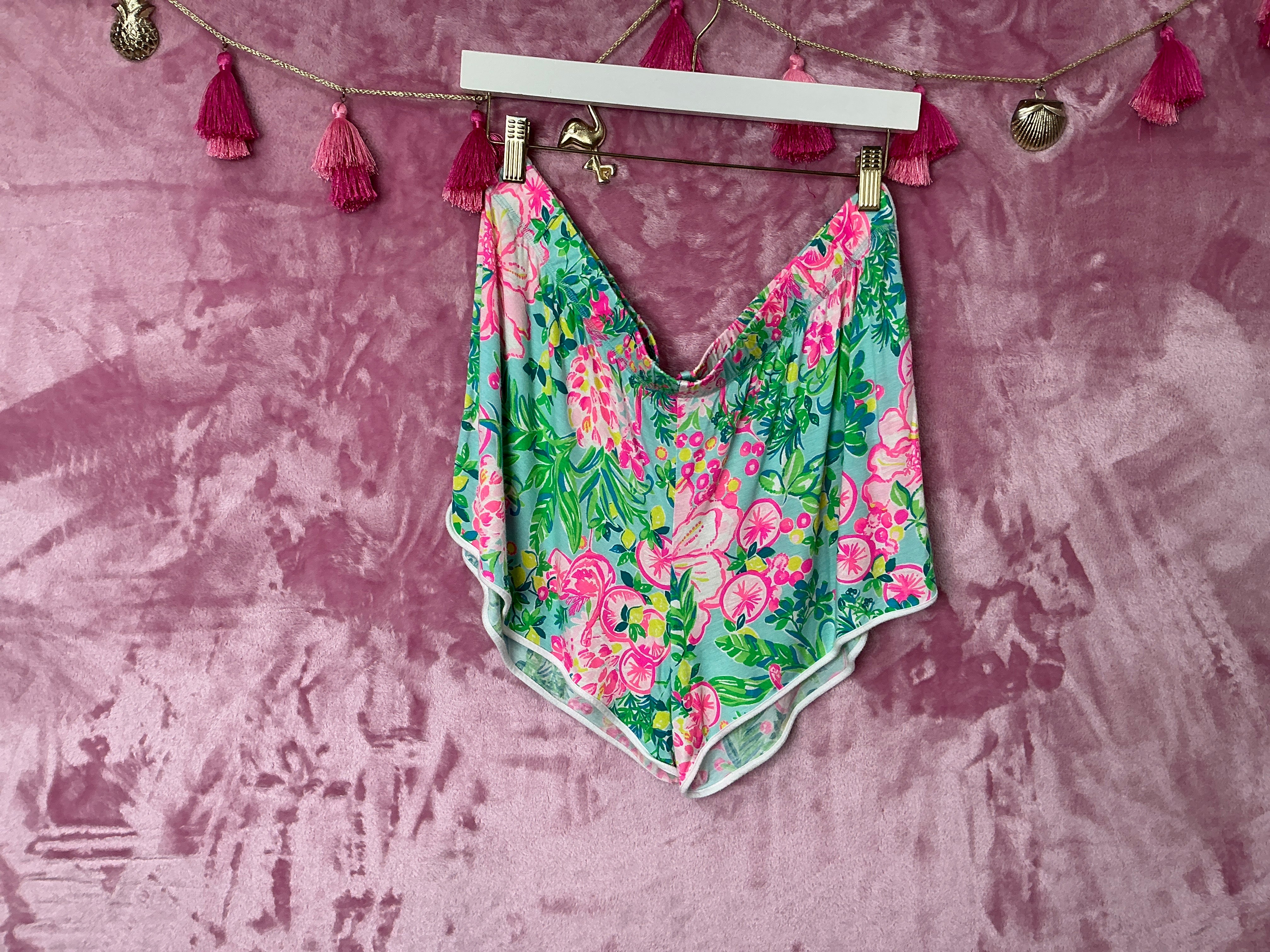 Lilly Pulitzer Short - Size XL
