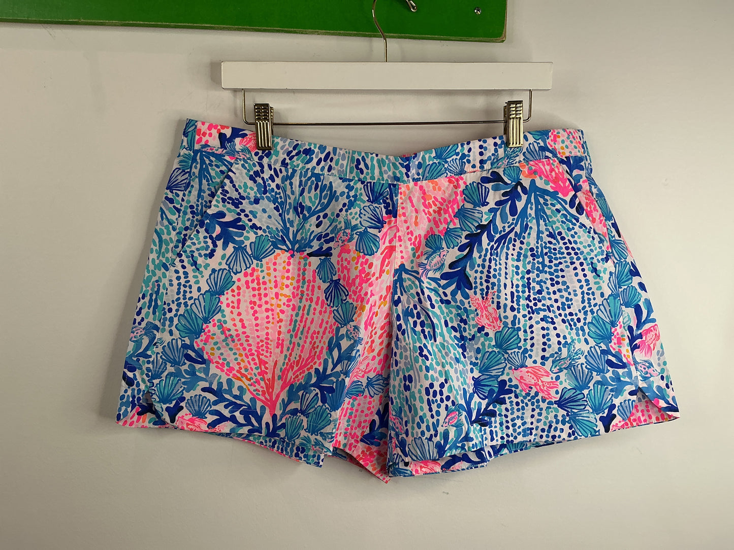 Lilly Pulitzer NWT Ocean View Short Resort White Sway With Me - Size XL