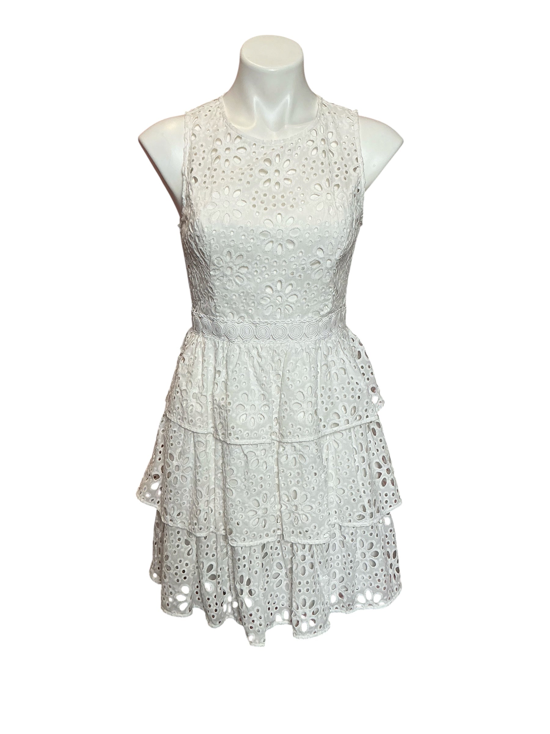 Lilly Pulitzer NWT Judelyn Eyelet Ruffle Dress Resort White Funflower Eyelet - Size 2