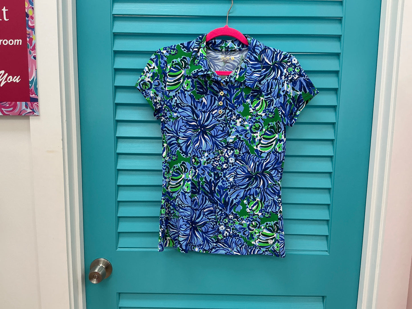 Lilly Pulitzer NWT Frida Scallop Polo UPF 50+ Abaco Blue In Turtle Awe - Size S