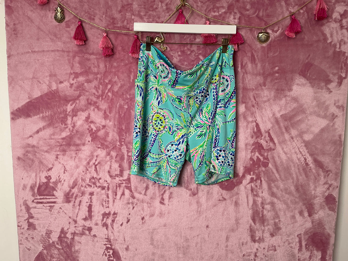 Lilly Pulitzer Short - Size XL