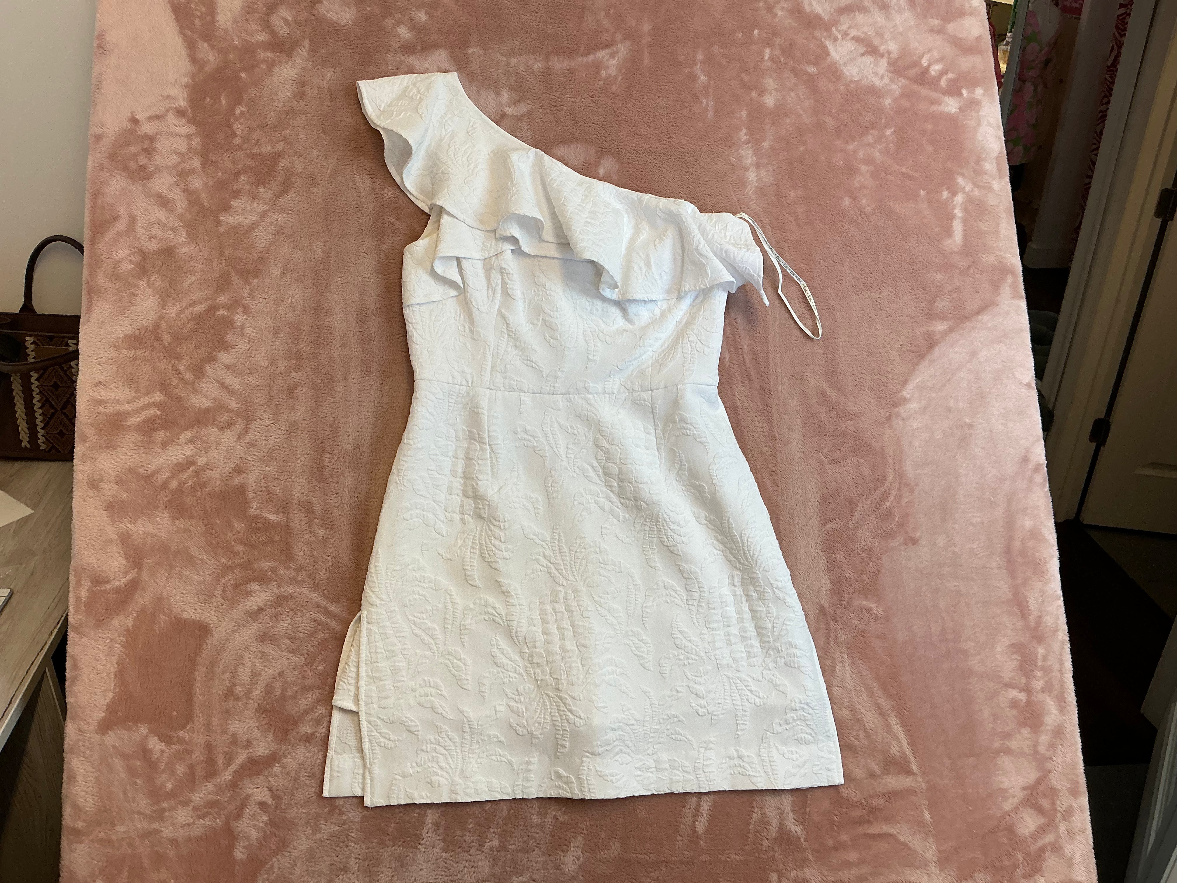 Lilly Pulitzer dress - Size 6