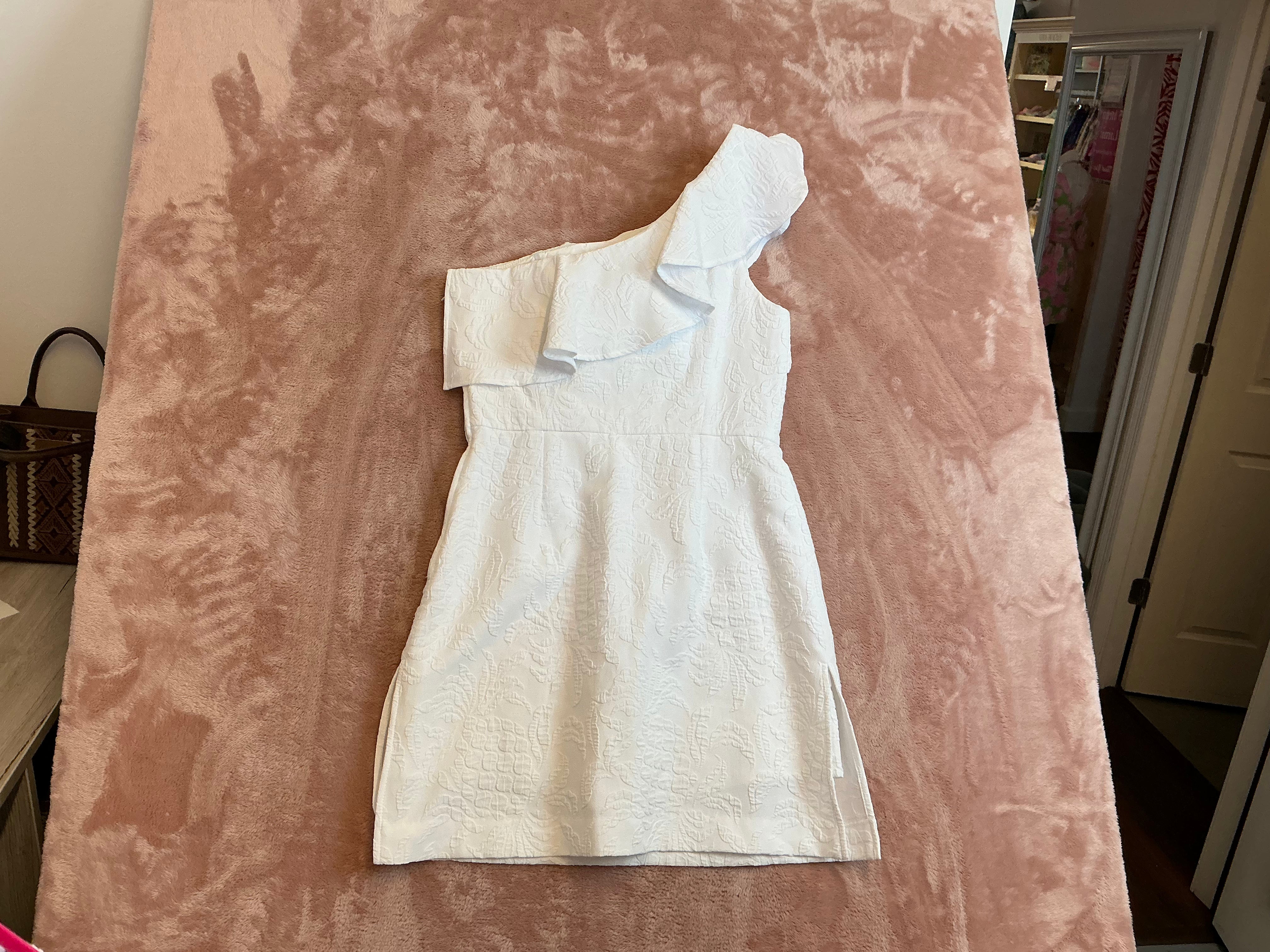 Lilly Pulitzer romper - Size 8