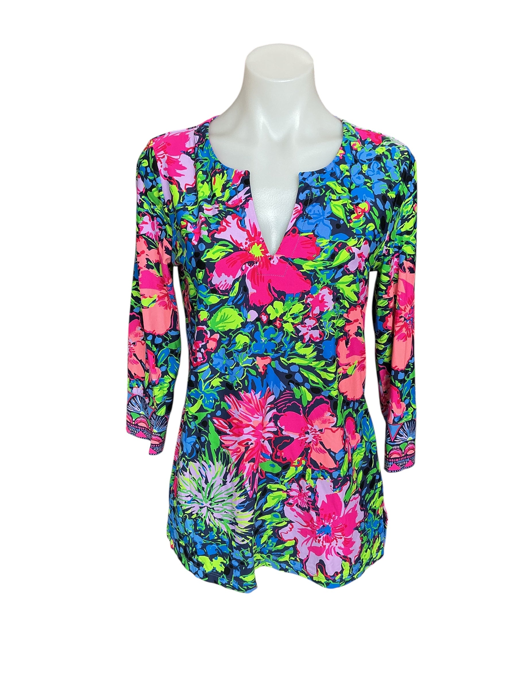Lilly Pulitzer UPF 50+ Karina Tunic - Multi Festive Fantasy Engineered - Size S